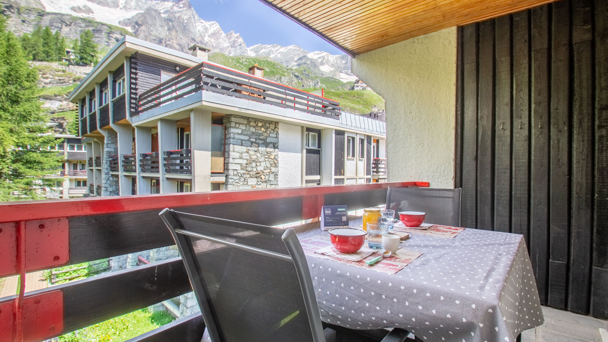 Italianway Valtournenche Pandora Snowflake - Scenic Central View