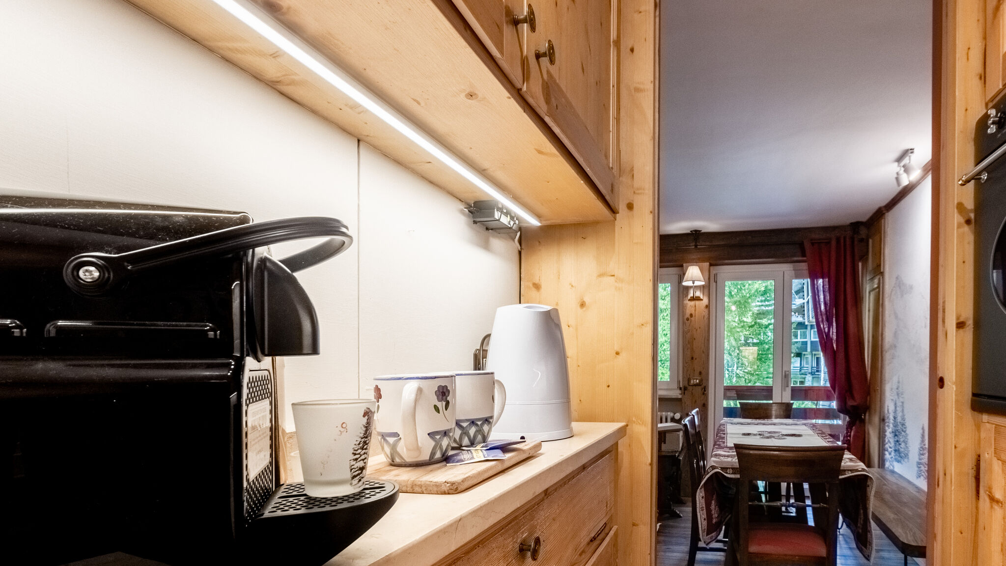 Italianway Valtournenche Pandora Snowflake - Scenic Central View