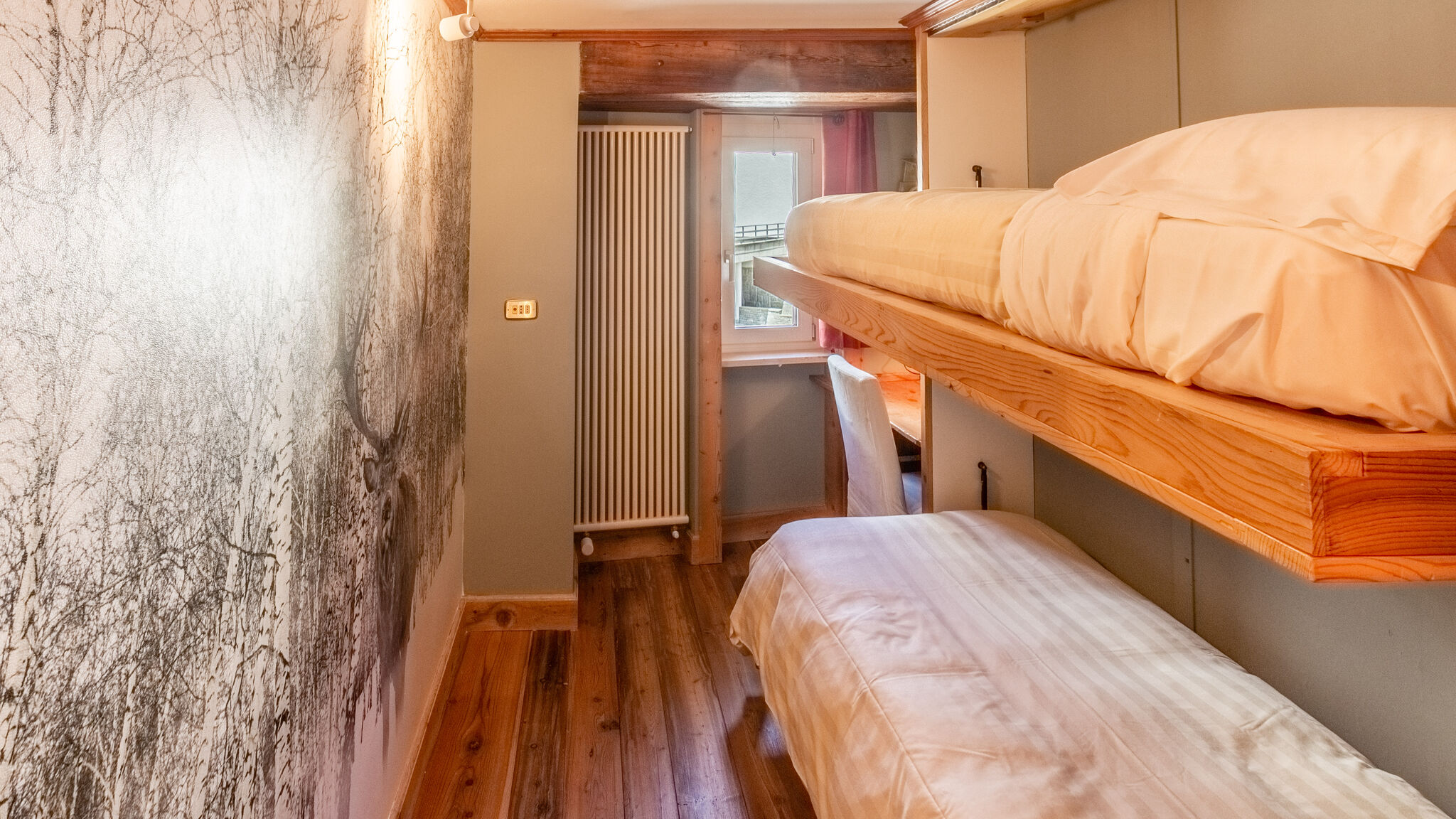 Italianway Valtournenche Pandora Snowflake - Scenic Central View