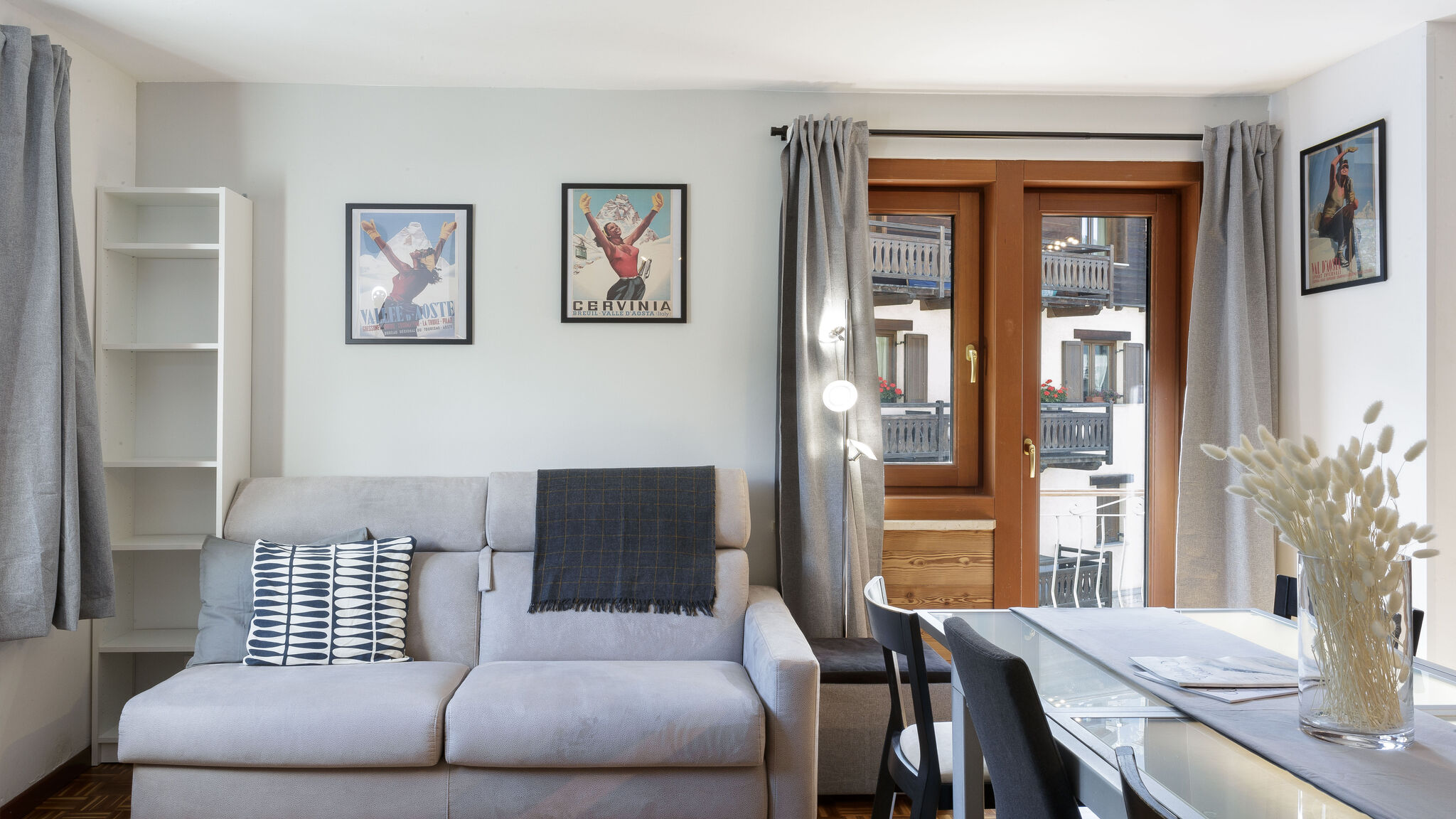 Italianway Valtournenche Chez León Central Escape