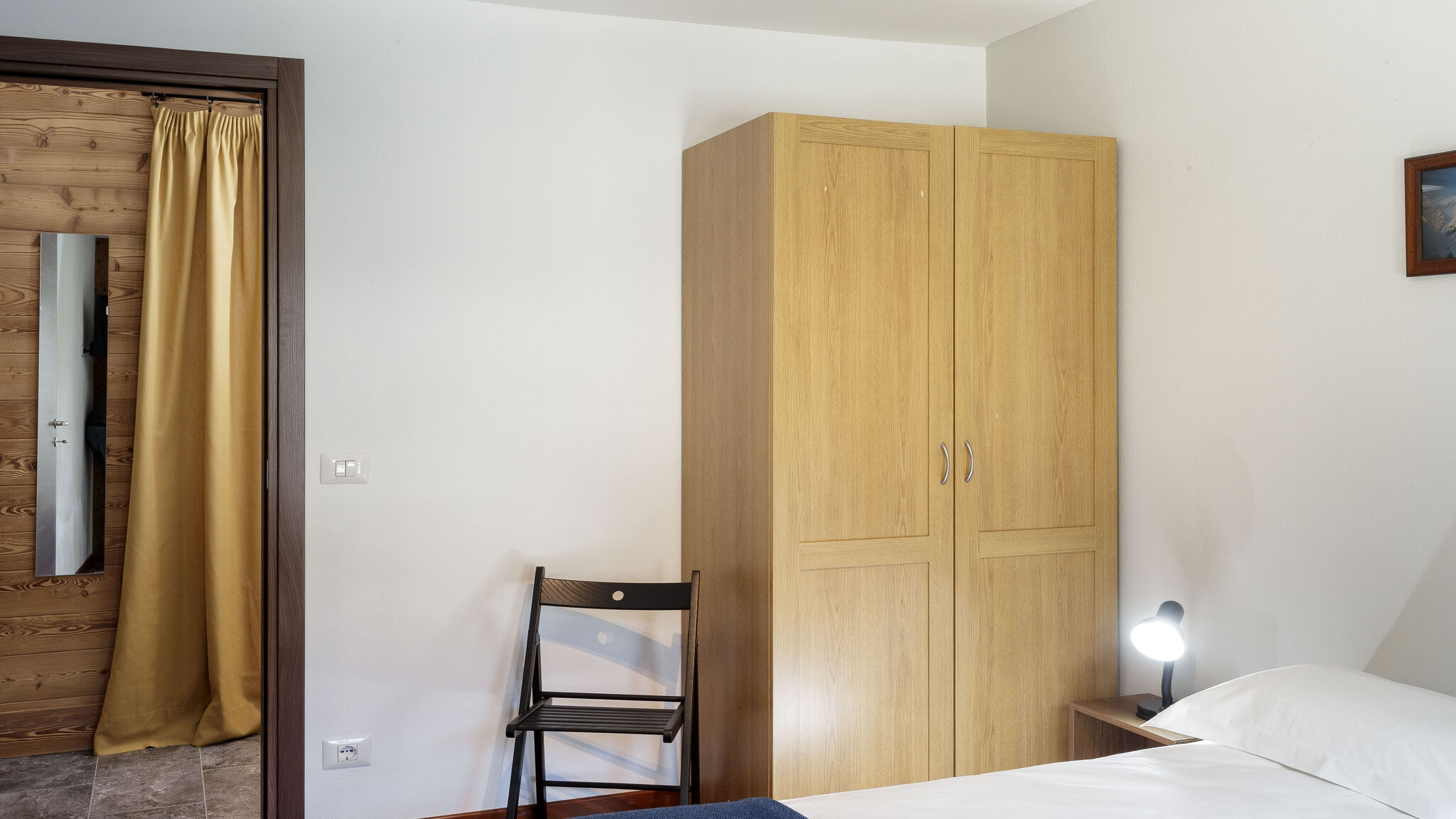 Italianway Valtournenche Chez León Central Escape