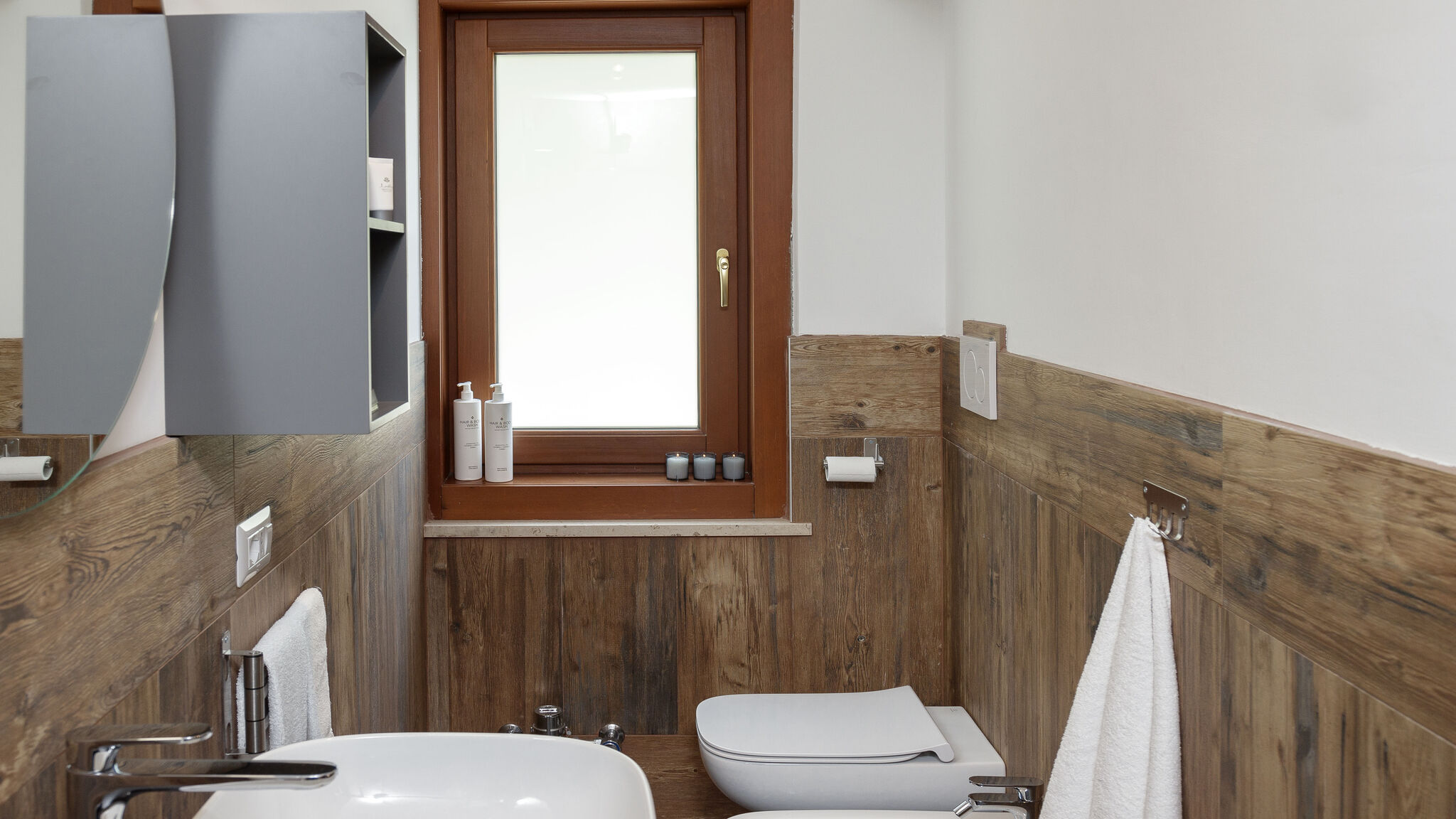 Italianway Valtournenche Chez León Central Escape