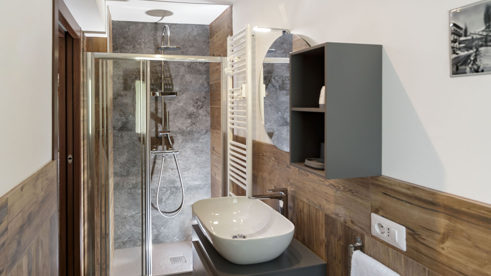 Italianway Valtournenche Chez León Central Escape