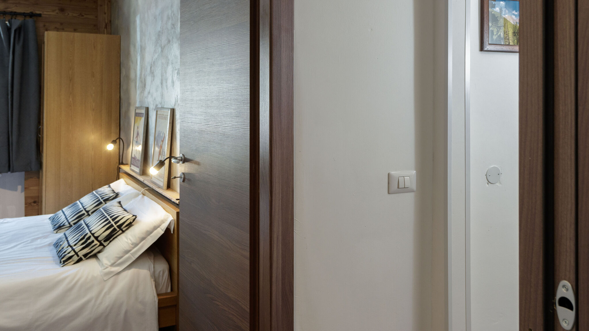 Italianway Valtournenche Chez León Central Escape