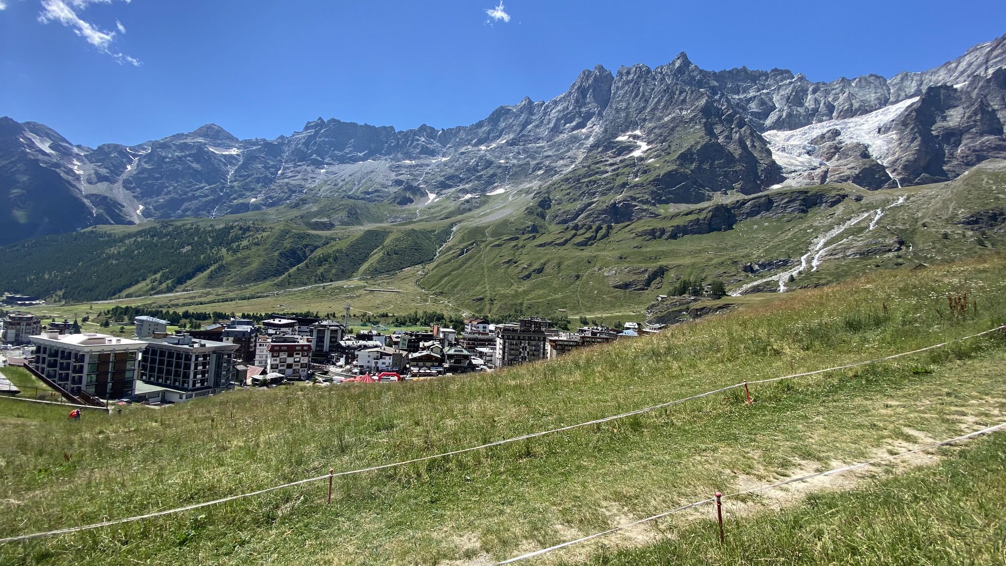 Italianway Valtournenche White dream Apartment in front of Matterhorn peak