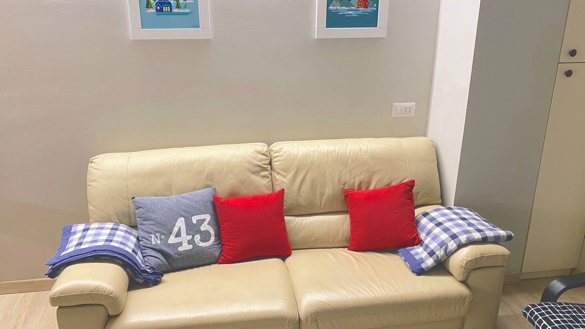 Italianway Valtournenche White dream Apartment in front of Matterhorn peak