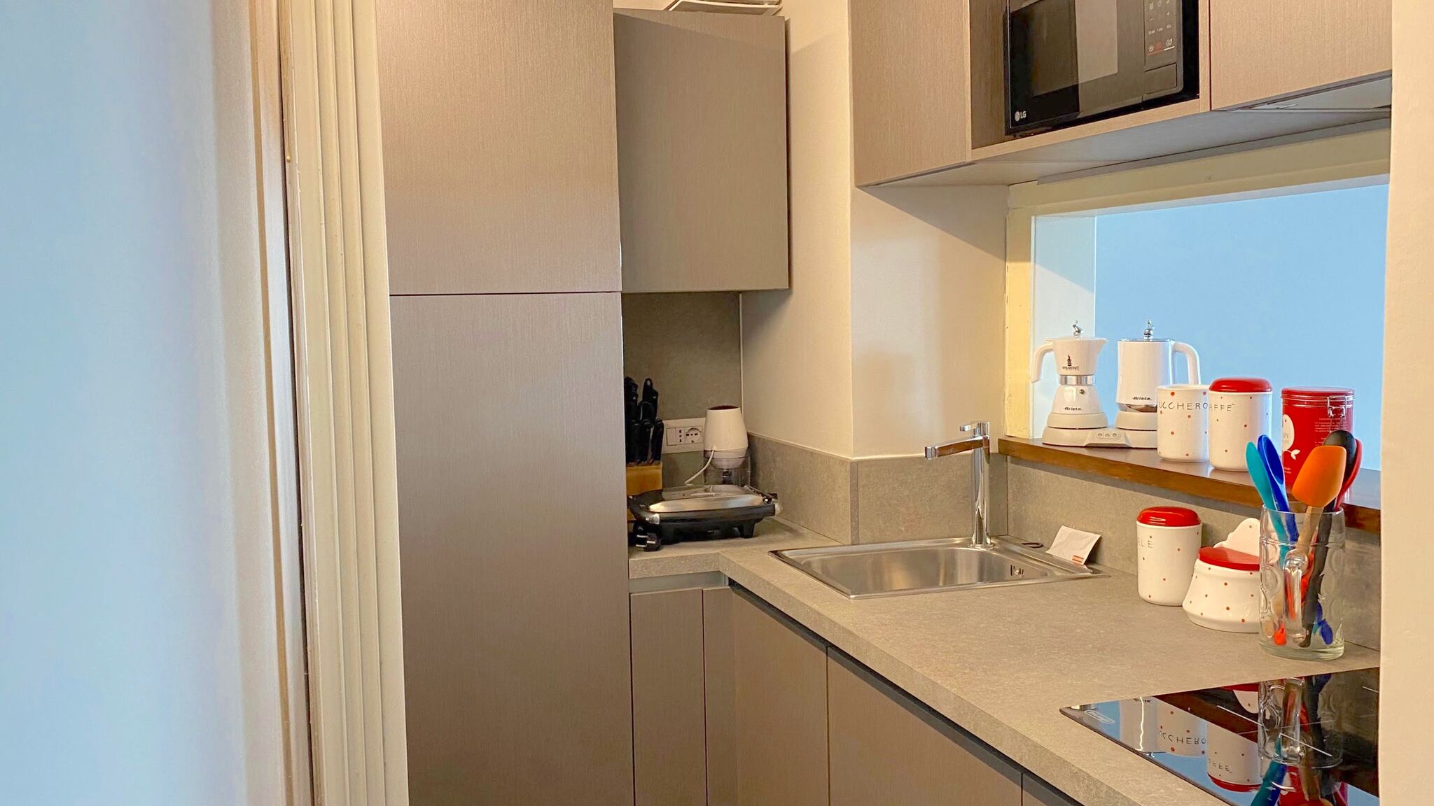 Italianway Valtournenche White dream Apartment in front of Matterhorn peak