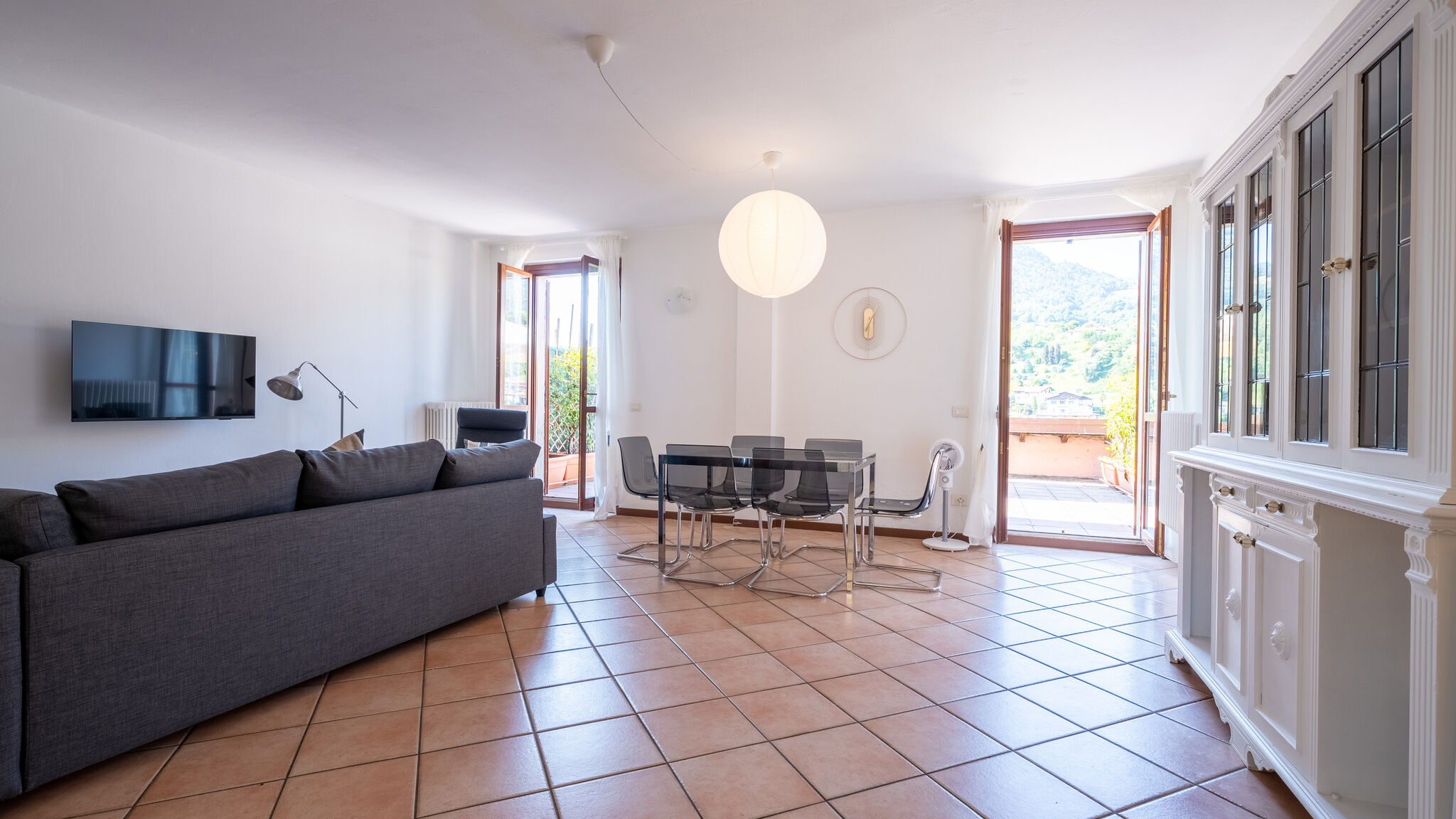 Italianway Bellagio Sunny Apartment with Terrace