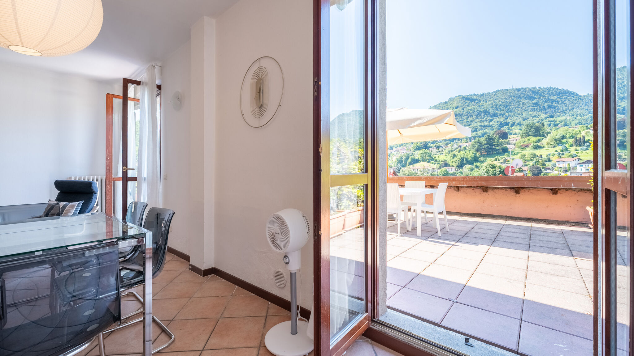Italianway Bellagio Sunny Apartment with Terrace