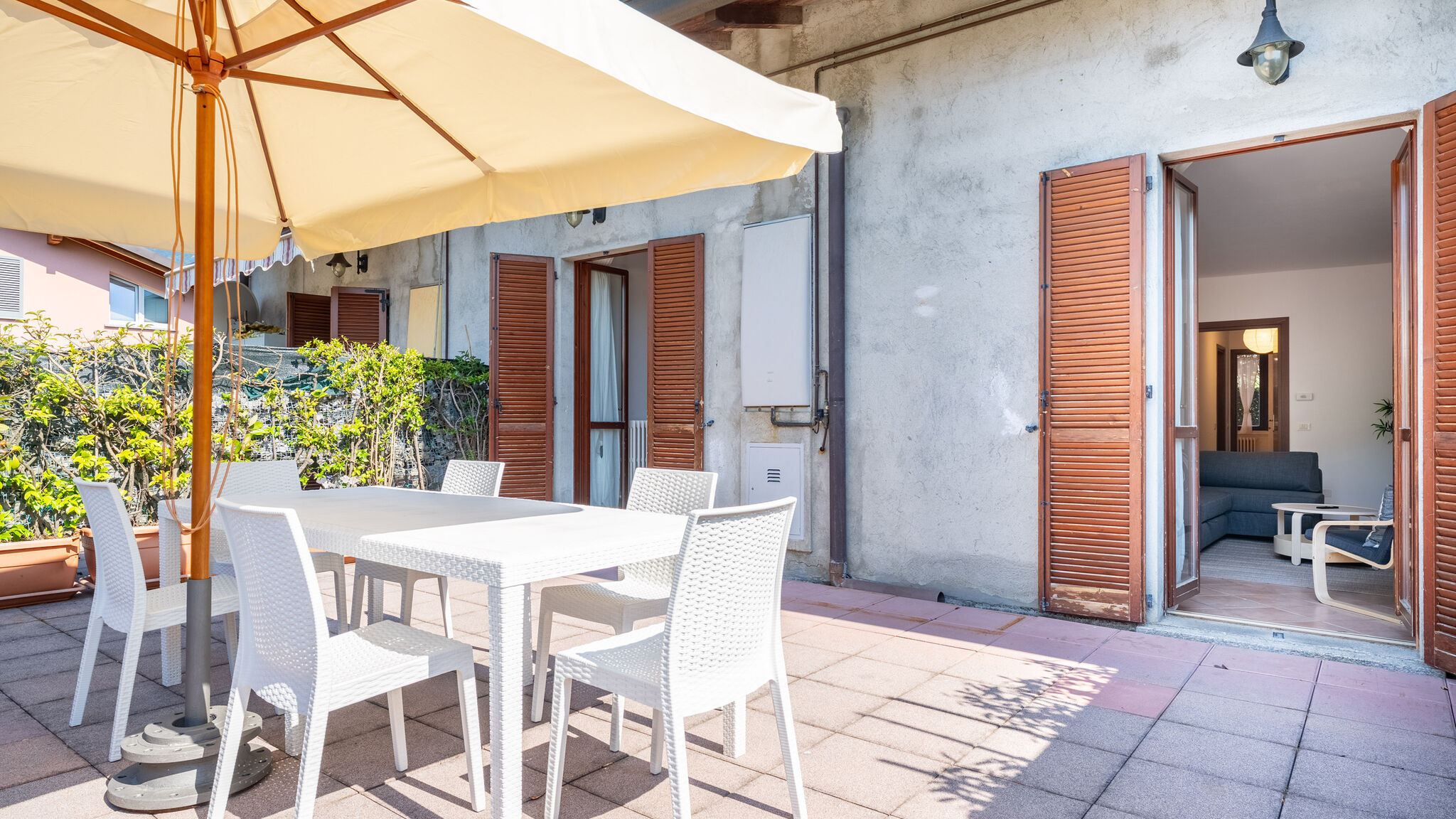 Italianway Bellagio Sunny Apartment with Terrace