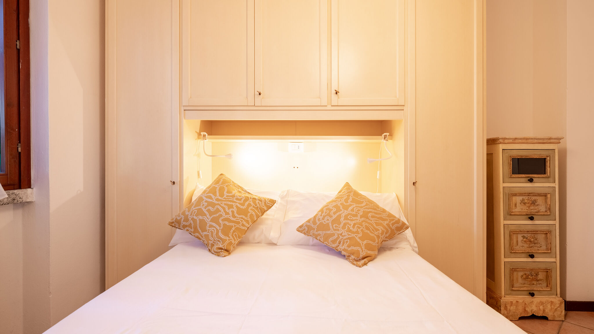 Italianway Bellagio Sunny Apartment with Terrace