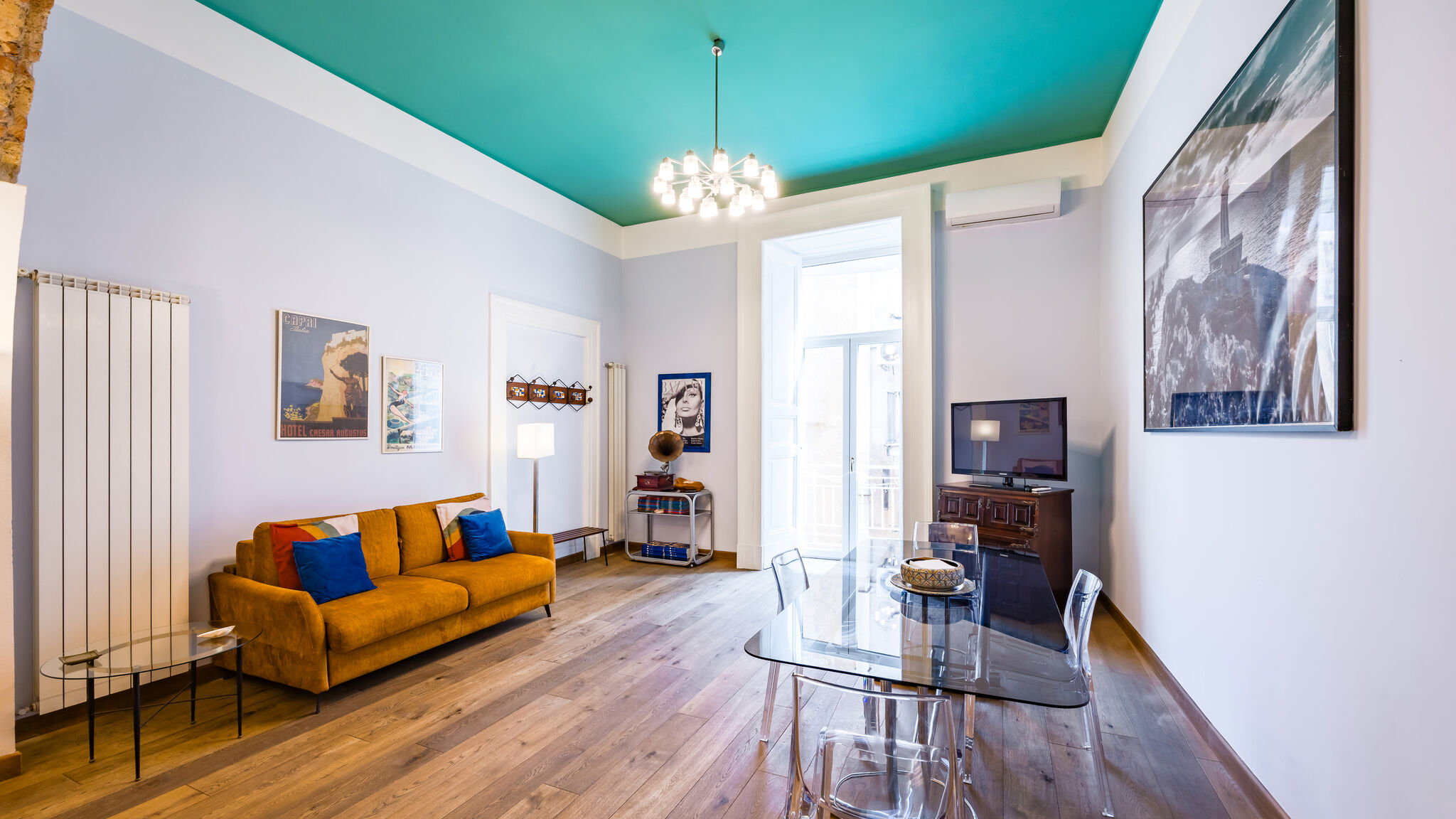 Italianway Napoli Quercia design home in the center 