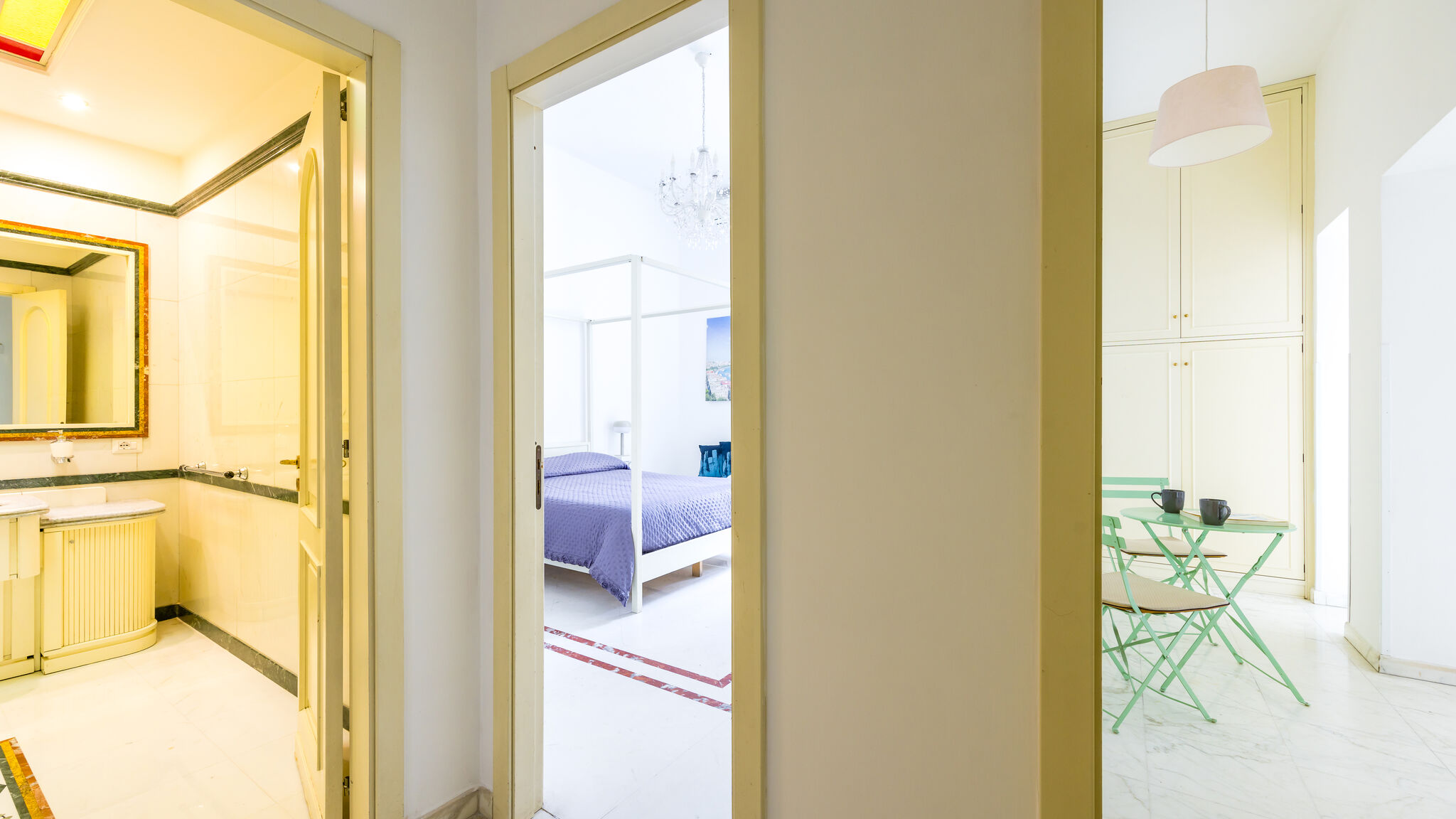 Italianway Napoli Luxury Toledo 22 - “Regina Elena”