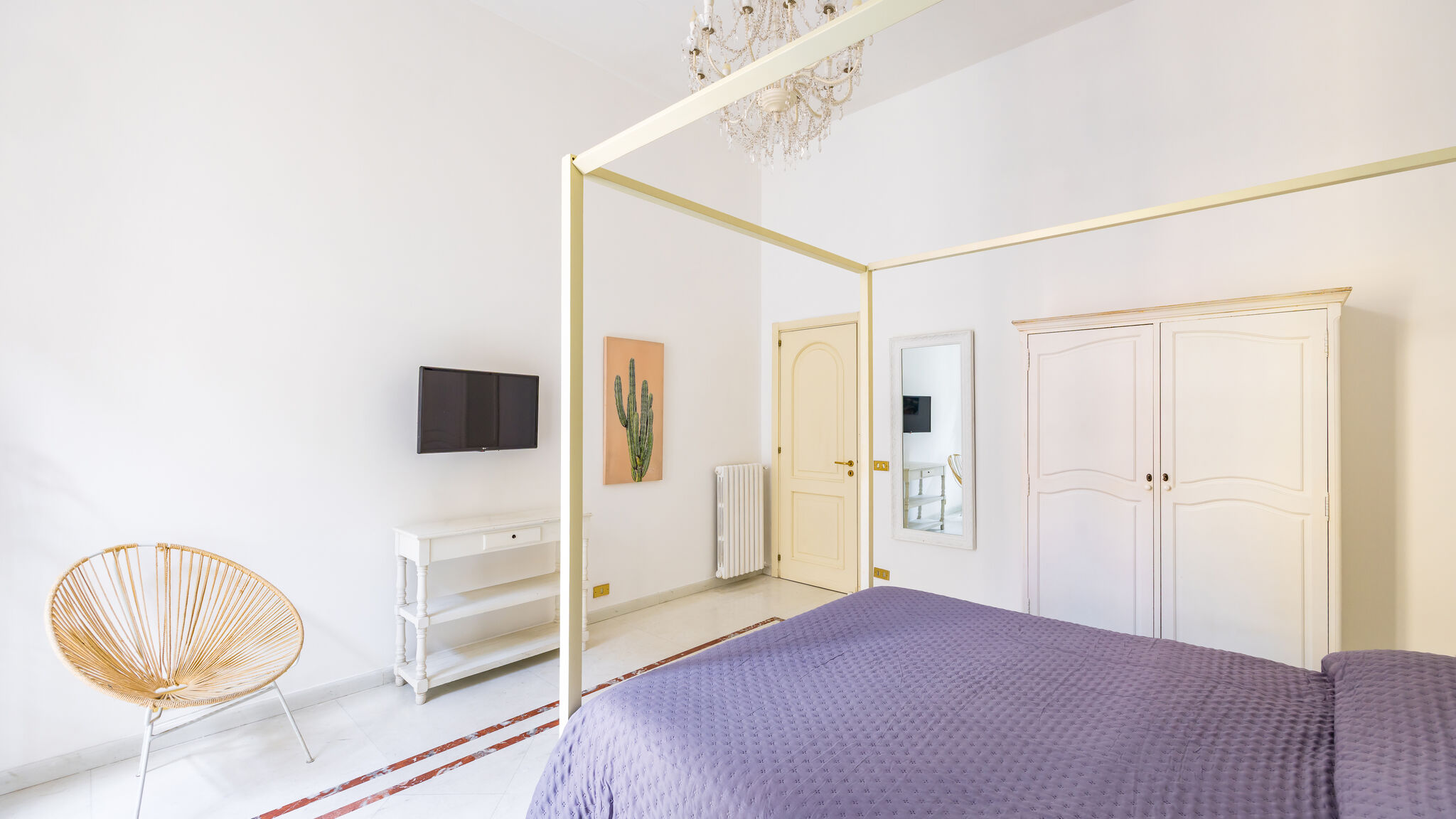 Italianway Napoli Luxury Toledo 22 - “Regina Elena”