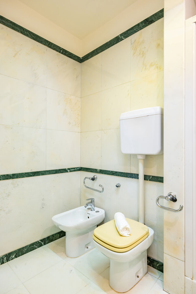 Italianway Napoli Luxury Toledo 22 - “Regina Elena”