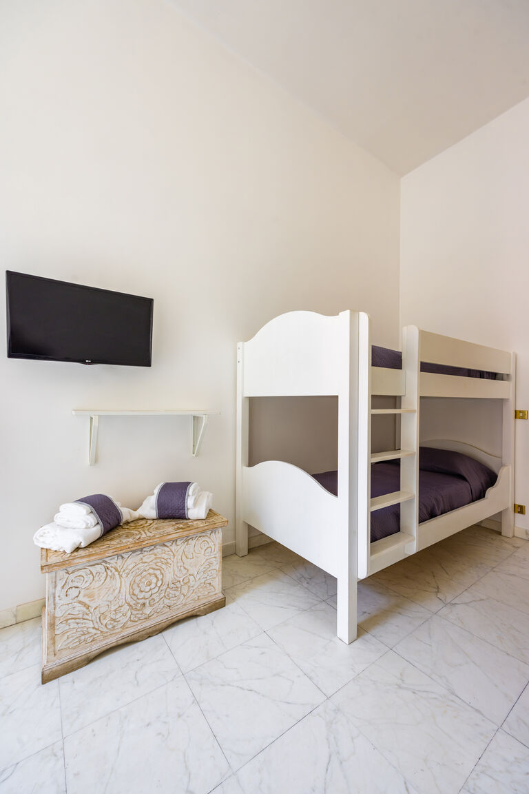 Italianway Napoli Luxury Toledo 22 - “Regina Elena”