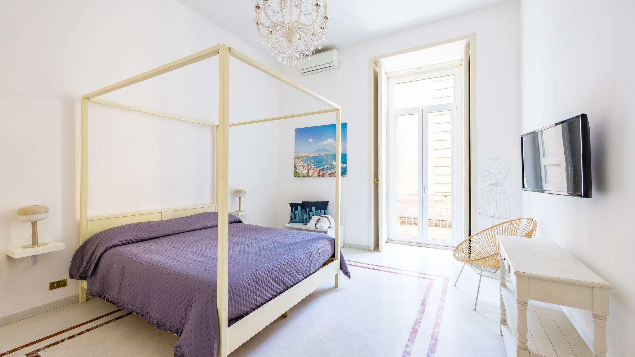 Italianway Napoli Luxury Toledo 22 - “Regina Elena”