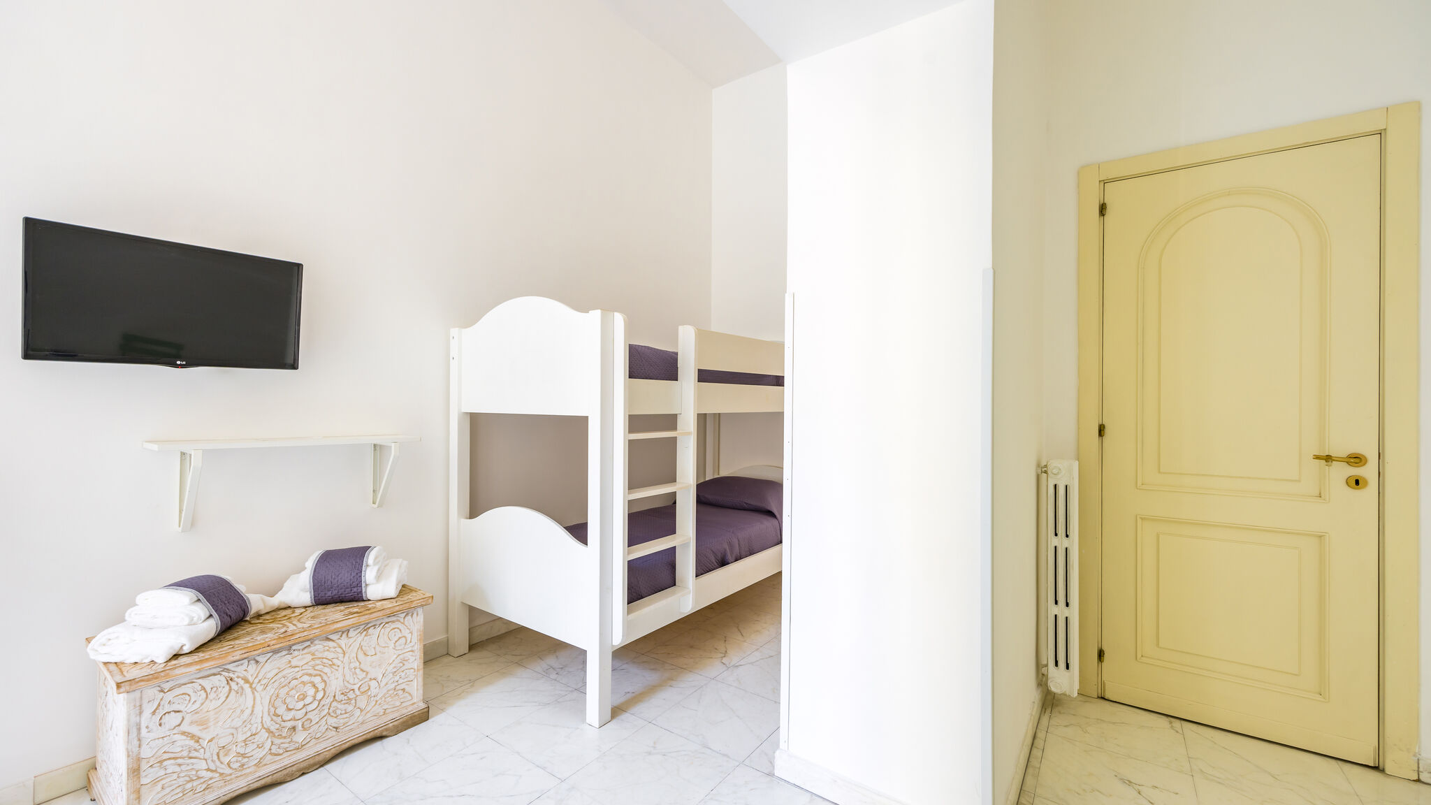 Italianway Napoli Luxury Toledo 22 - “Regina Elena”