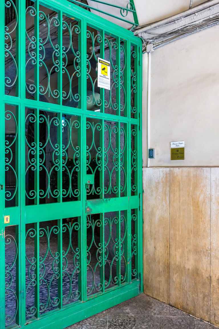 Italianway Napoli Luxury Toledo 22 - “Regina Elena”