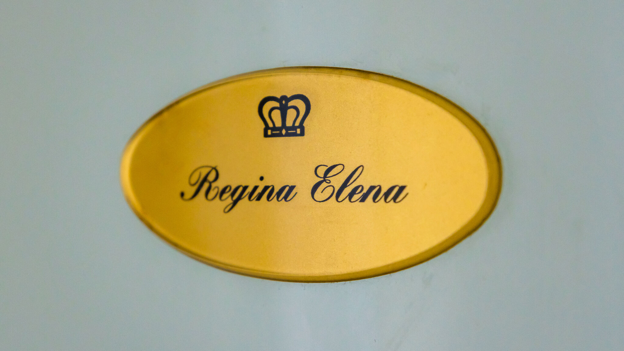 Italianway Napoli Luxury Toledo 22 - “Regina Elena”