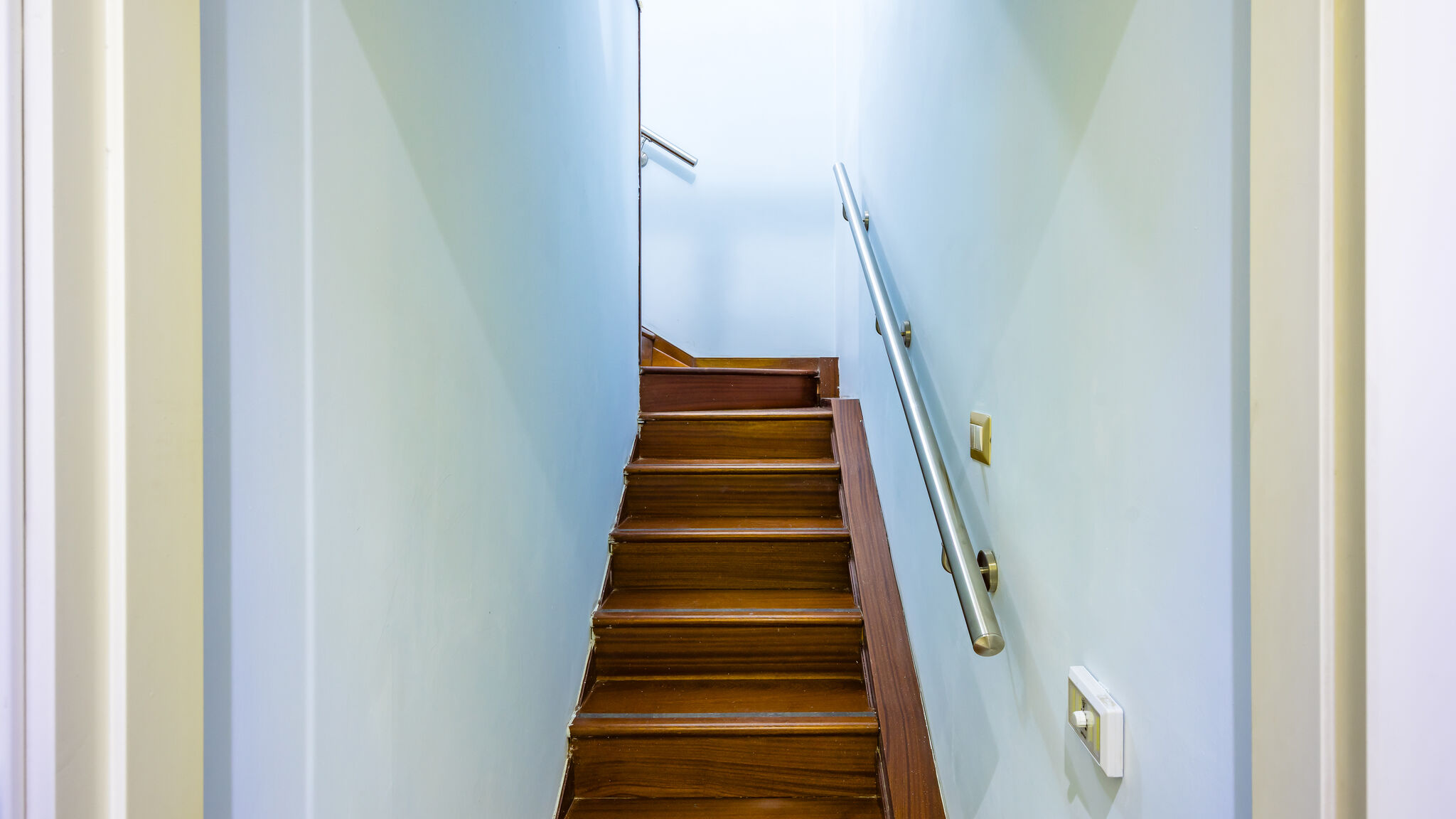 Italianway Napoli Luxury Toledo 22 - “Regina Isabella”