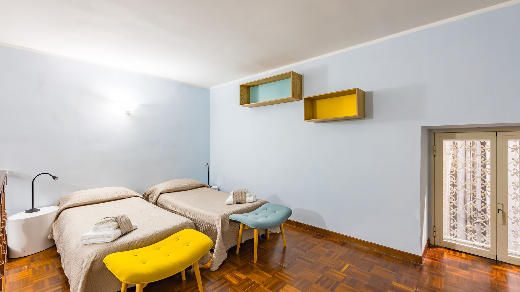 Italianway Napoli Luxury Toledo 22 - “Regina Isabella”