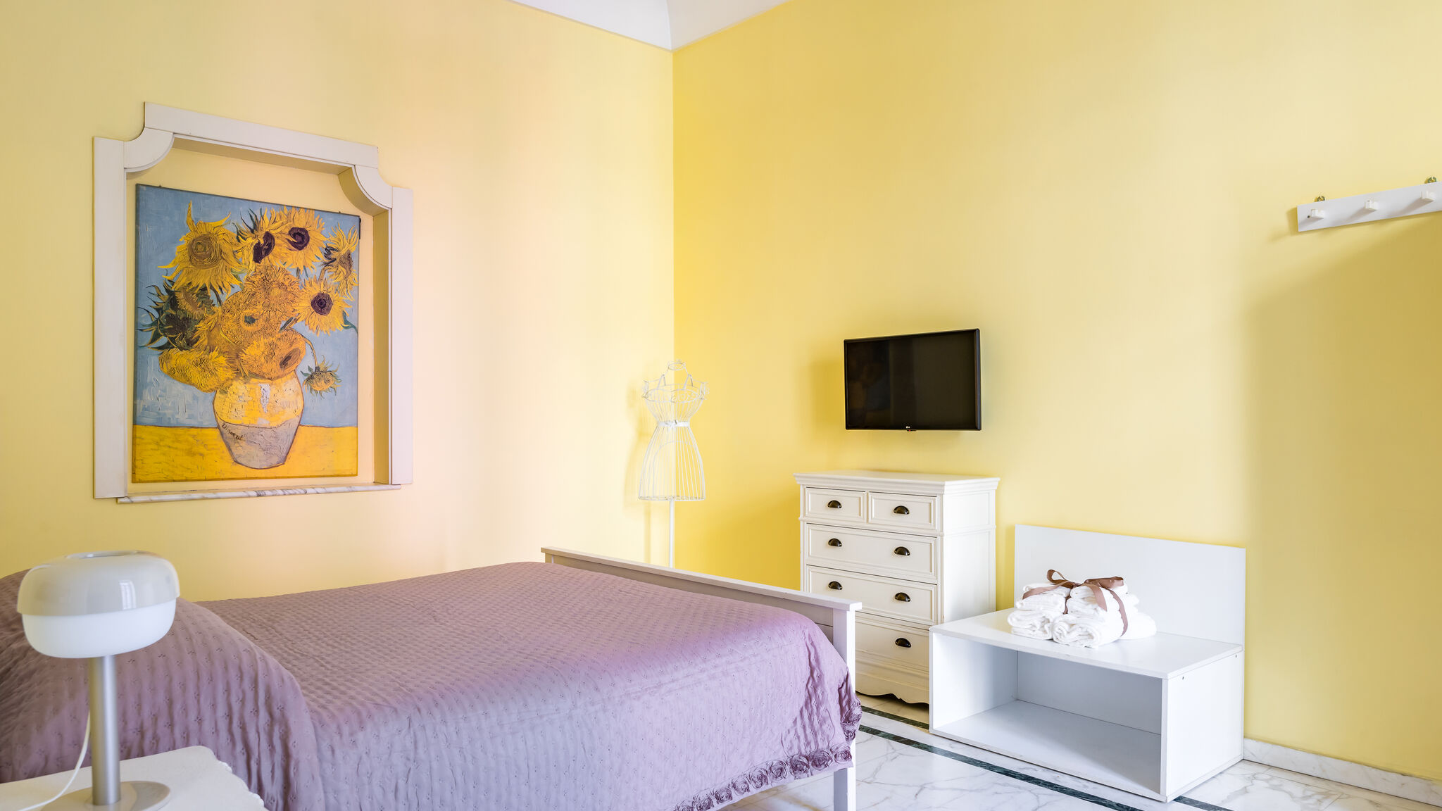 Italianway Napoli Luxury Toledo 22 - “Re Vittorio Emanuele”