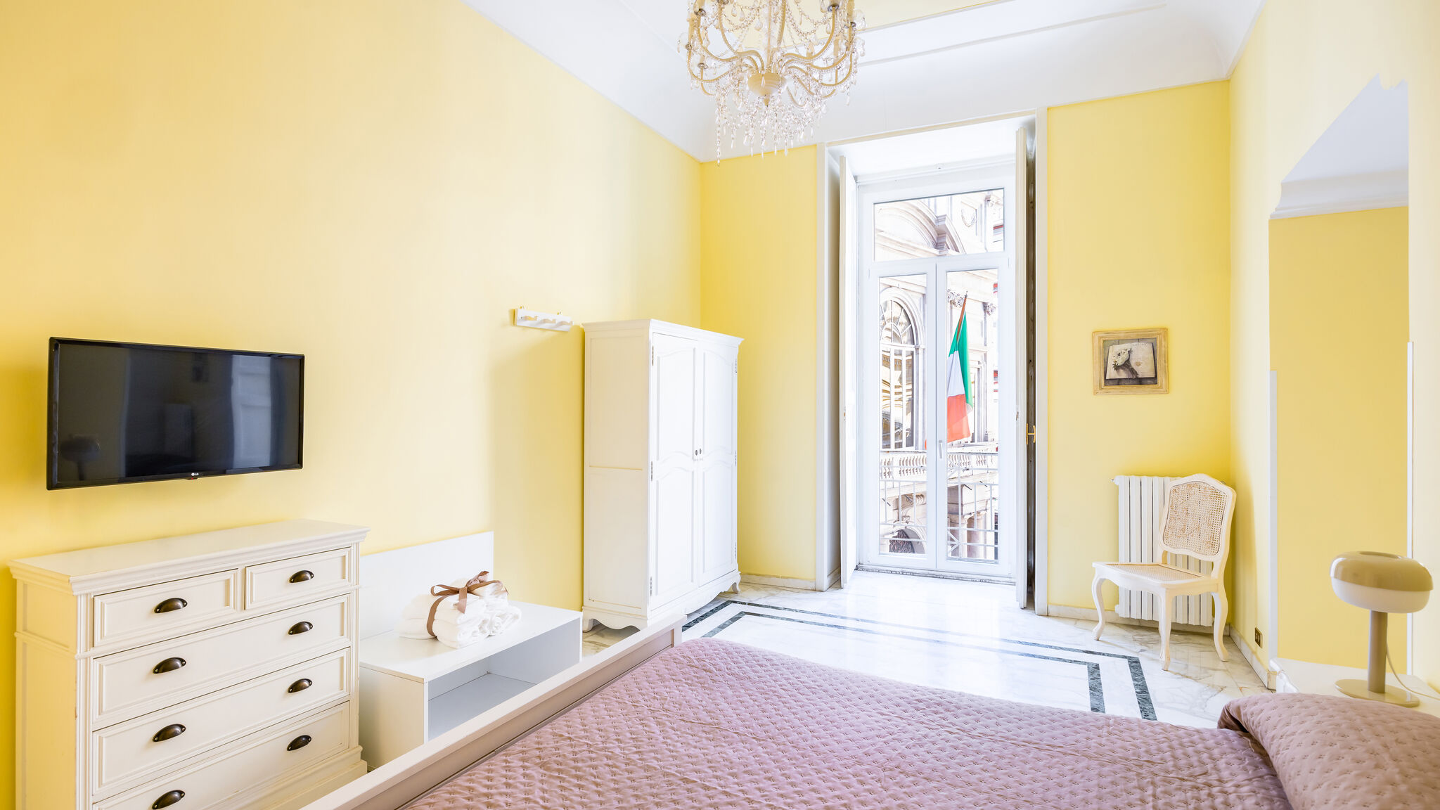 Italianway Napoli Luxury Toledo 22 - “Re Vittorio Emanuele”