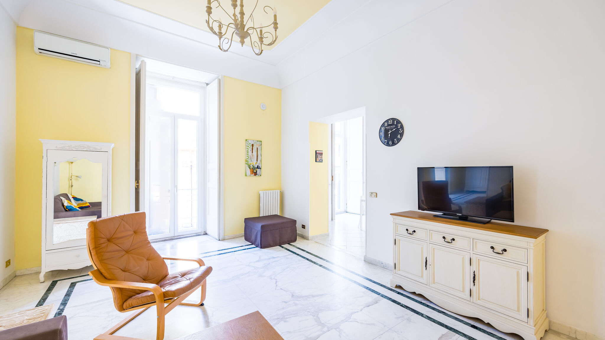 Italianway Napoli Luxury Toledo 22 - “Re Vittorio Emanuele”