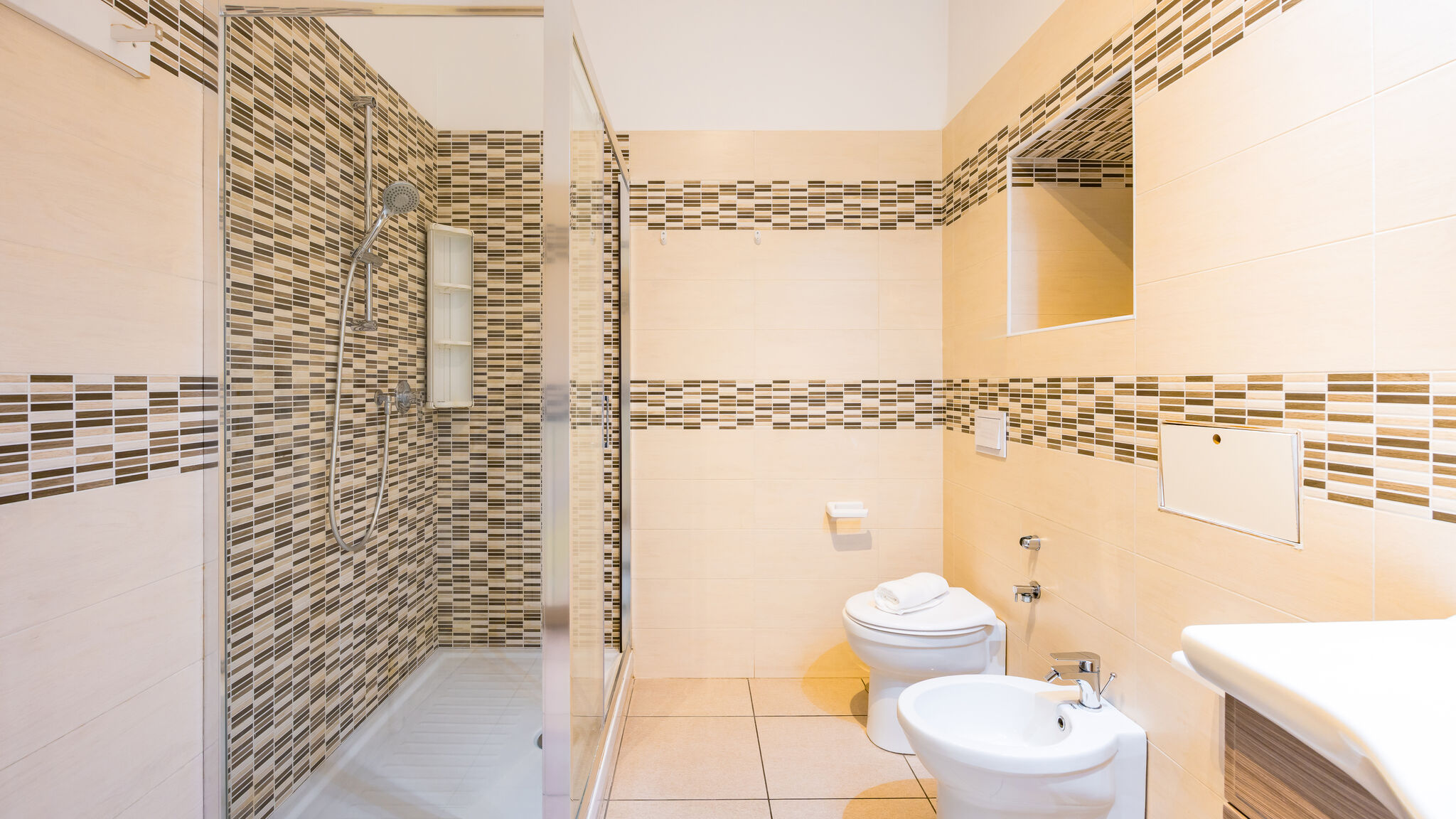 Italianway Napoli Luxury Toledo 22 - “Re Vittorio Emanuele”