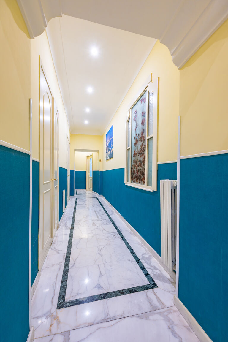 Italianway Napoli Luxury Toledo 22 - “Re Vittorio Emanuele”
