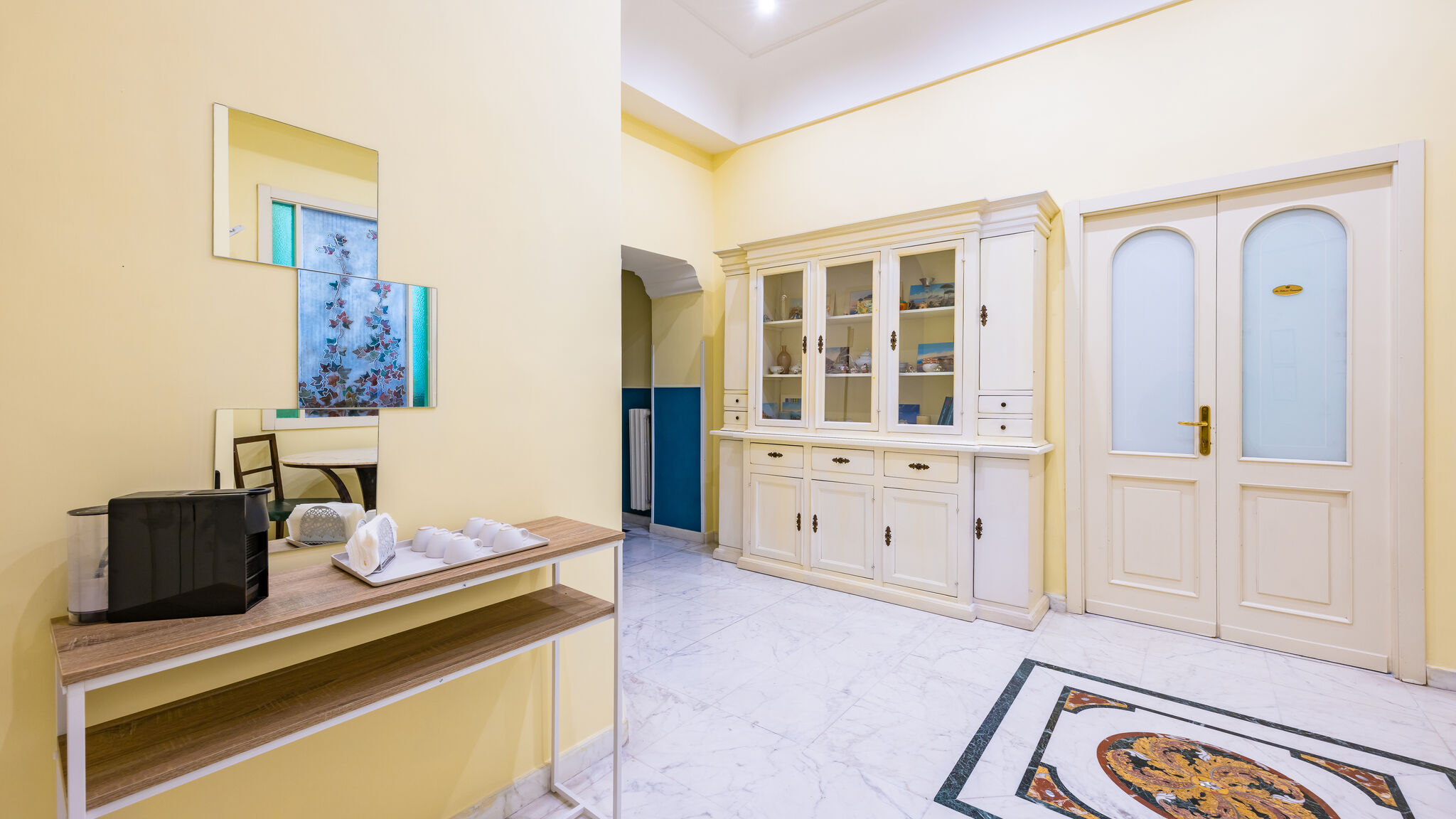 Italianway Napoli Luxury Toledo 22 - “Re Vittorio Emanuele”