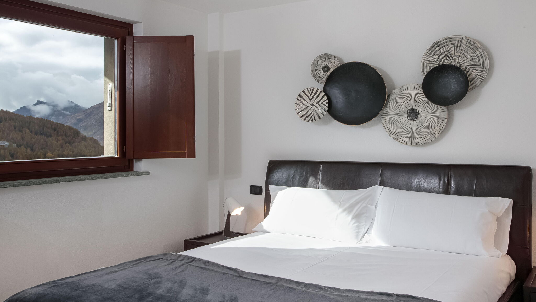 Italianway Valtournenche Maison Skis Aux Pieds – Ski-In/Ski-Out Retreat