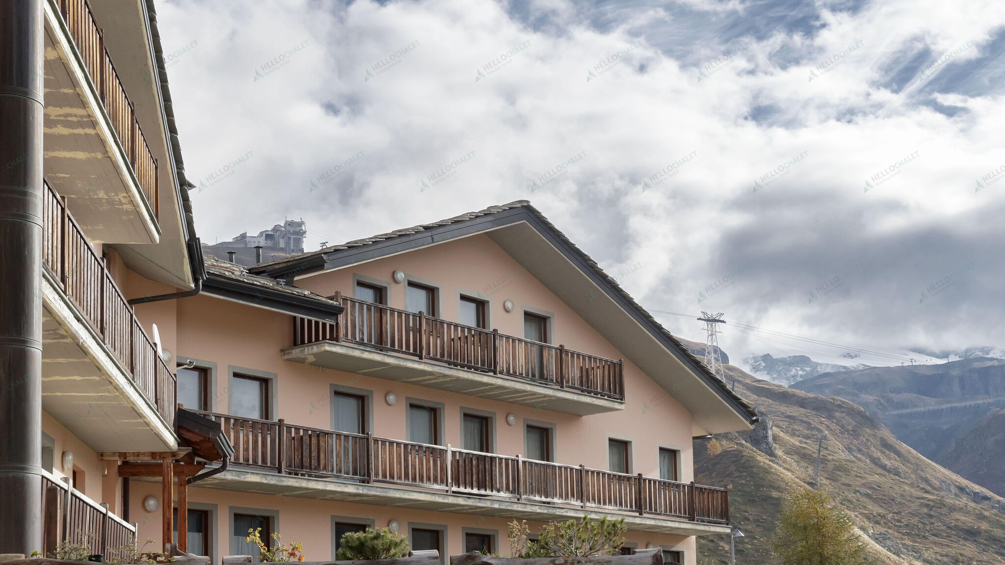 Italianway Valtournenche Maison Skis Aux Pieds – Ski-In/Ski-Out Retreat