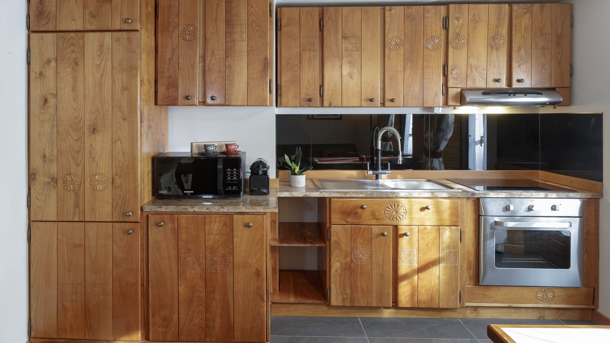 Italianway Valtournenche Maison Maquignaz Central View