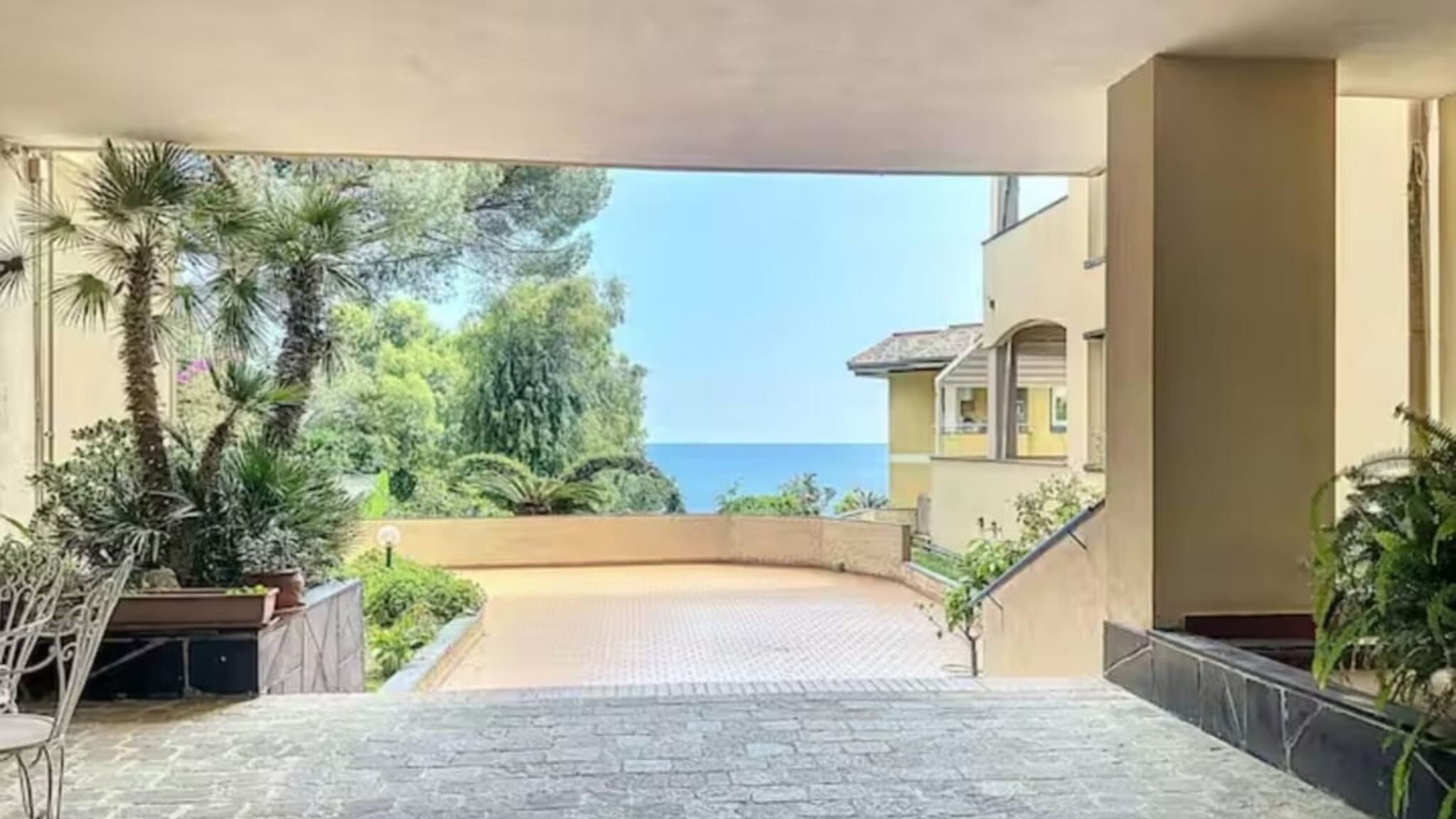 Italianway Arenzano Casa Roses