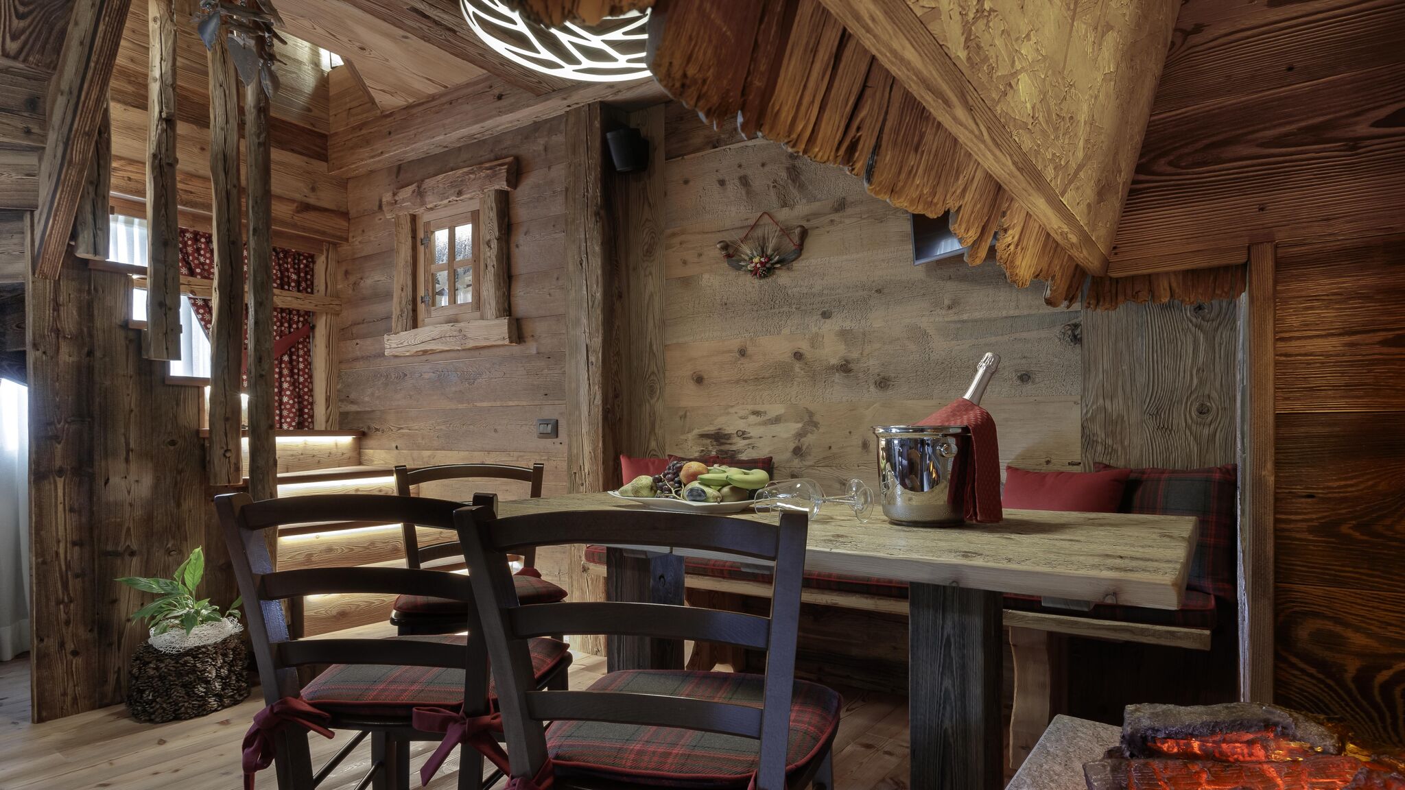 Italianway Valtournenche Ski Apartment Francois - Private Hot Tub Terrace