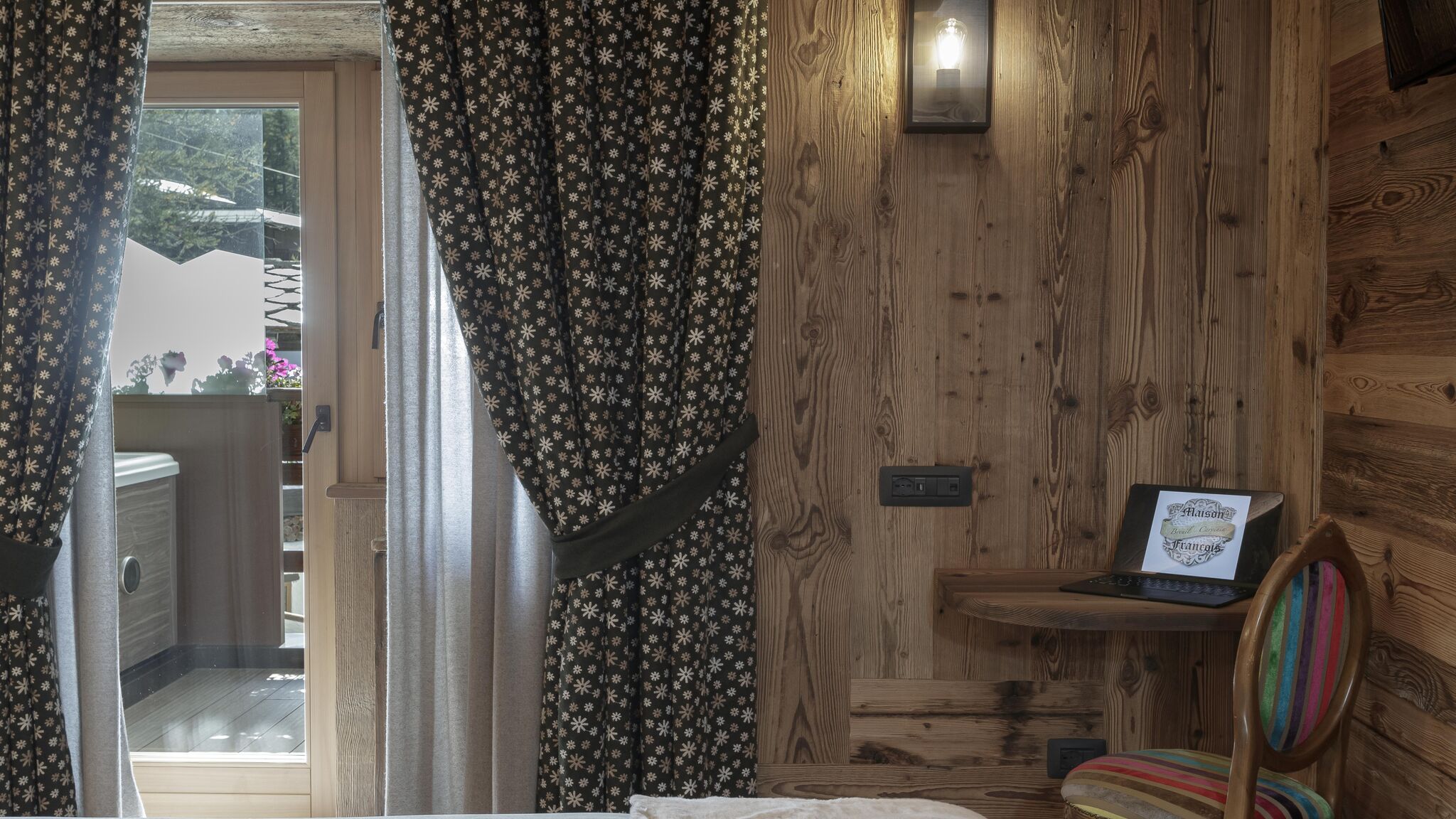 Italianway Valtournenche Ski Apartment Francois - Private Hot Tub Terrace