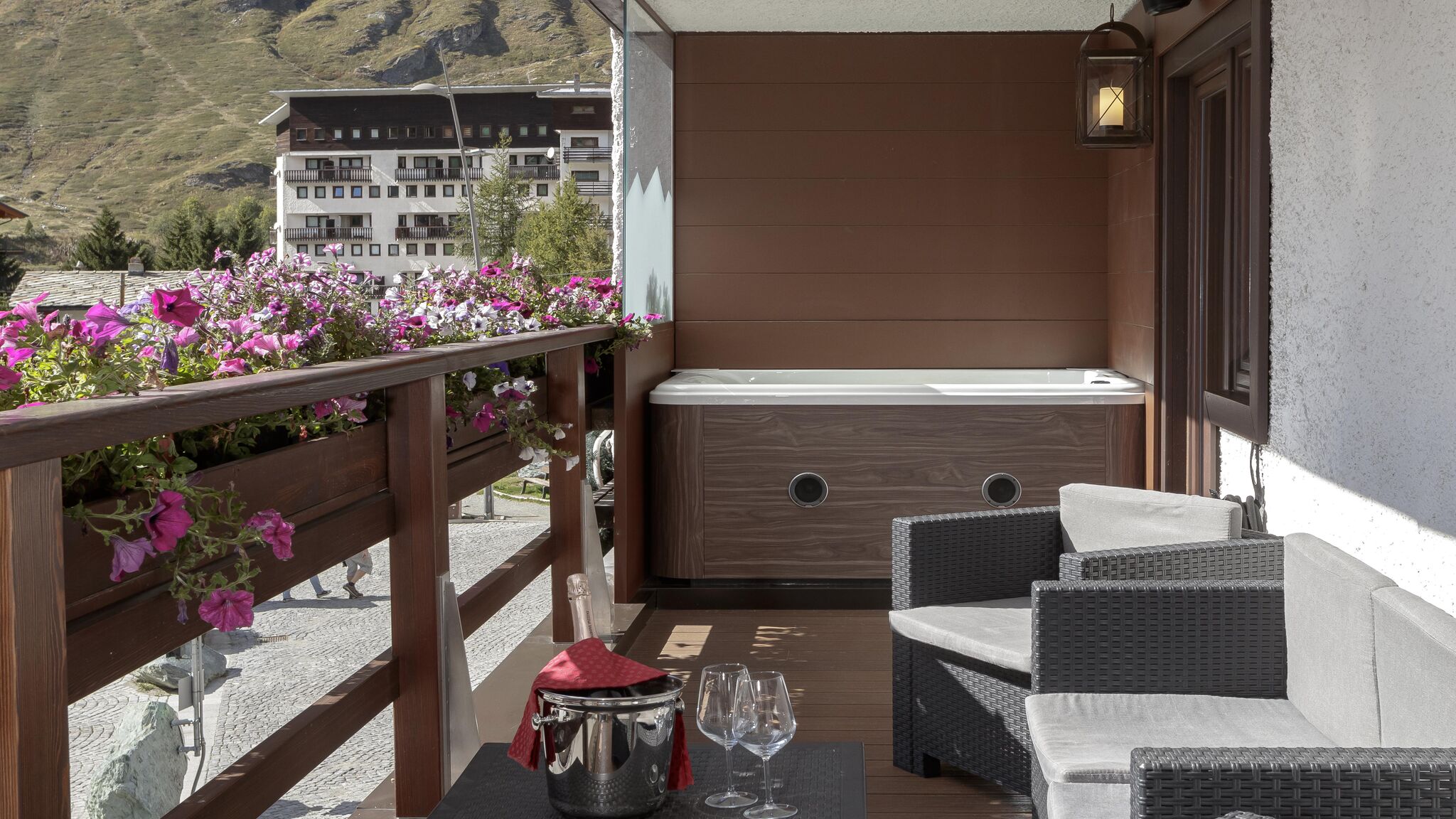 Italianway Valtournenche Ski Apartment Francois - Private Hot Tub Terrace
