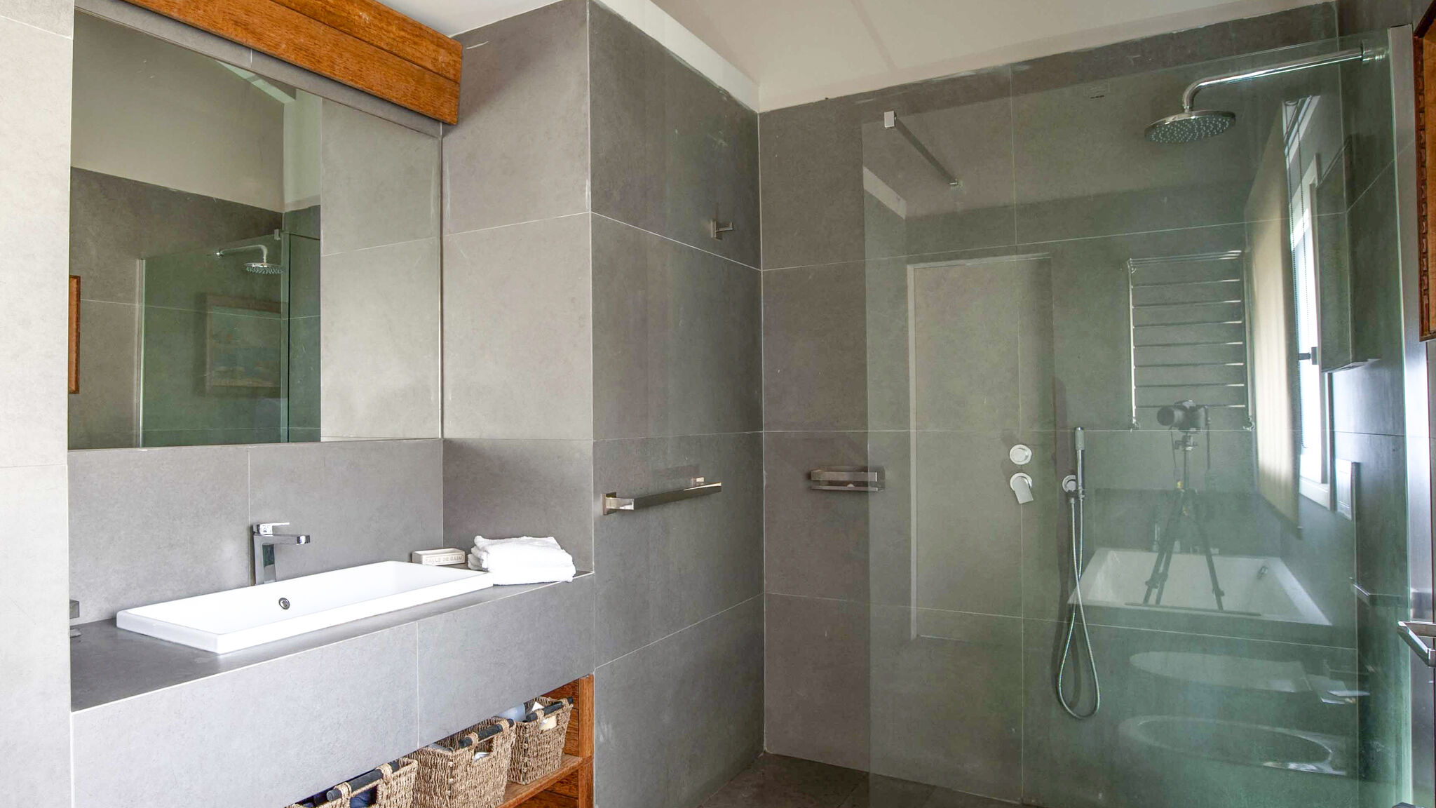 Italianway Brovello-Carpugnino Lake maggiore Seraj Retreats - Private Spa Pool