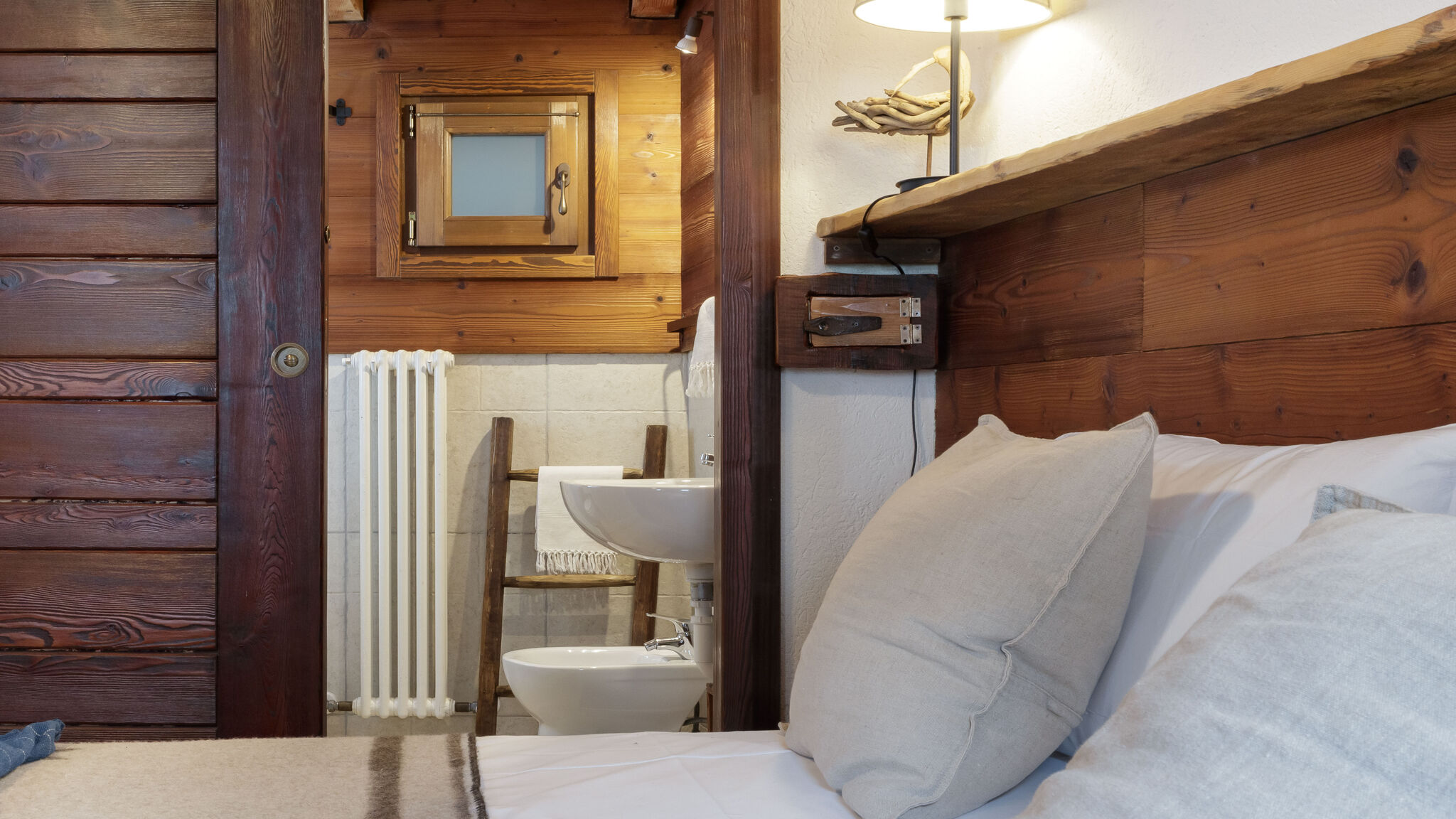 Italianway Valtournenche Chalet da MiRo - Authentic Rascard & Scenic View