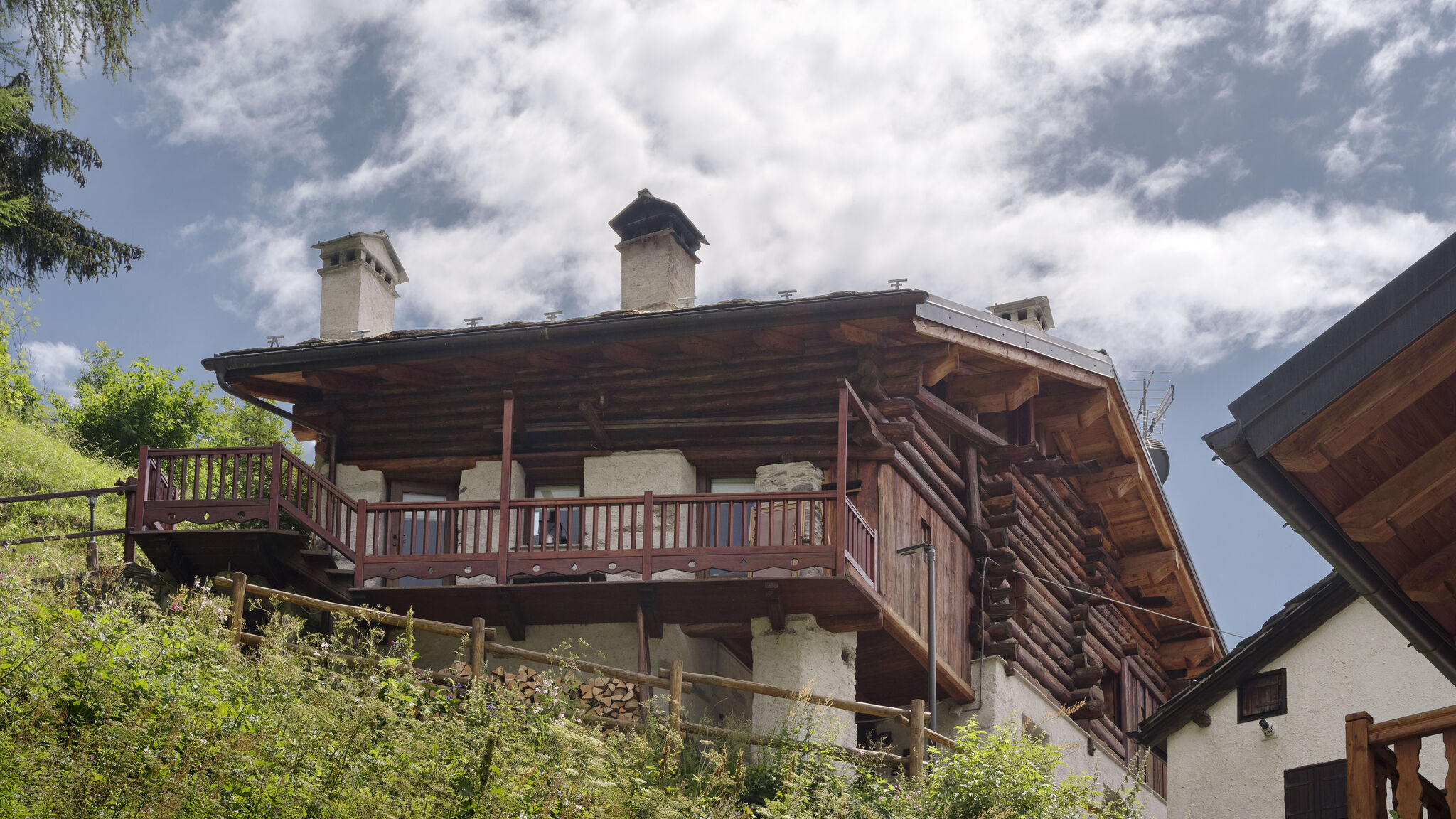 Italianway Valtournenche Chalet da MiRo - Authentic Rascard & Scenic View