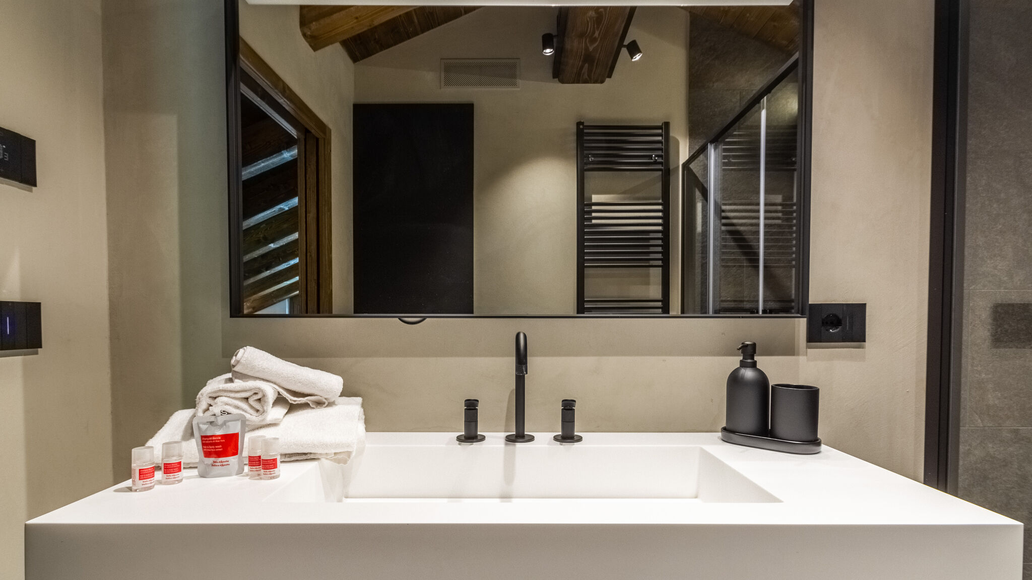 Italianway Valtournenche La Chambrette – Panoramic Alpine Retreat