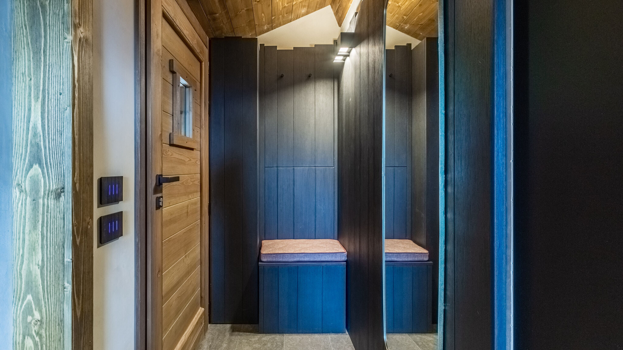 Italianway Valtournenche La Chambrette – Panoramic Alpine Retreat