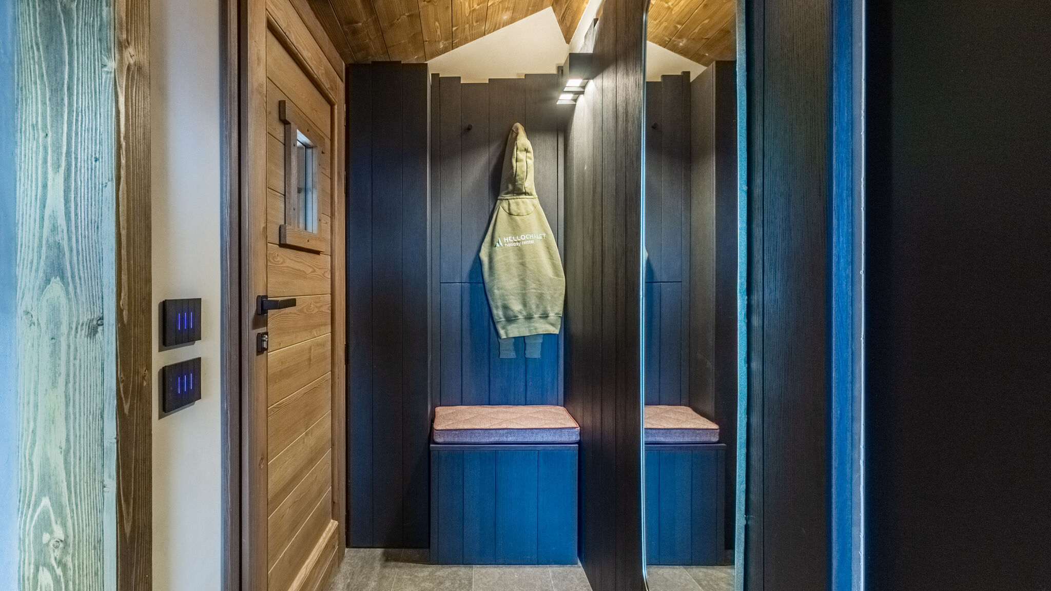 Italianway Valtournenche La Chambrette – Panoramic Alpine Retreat