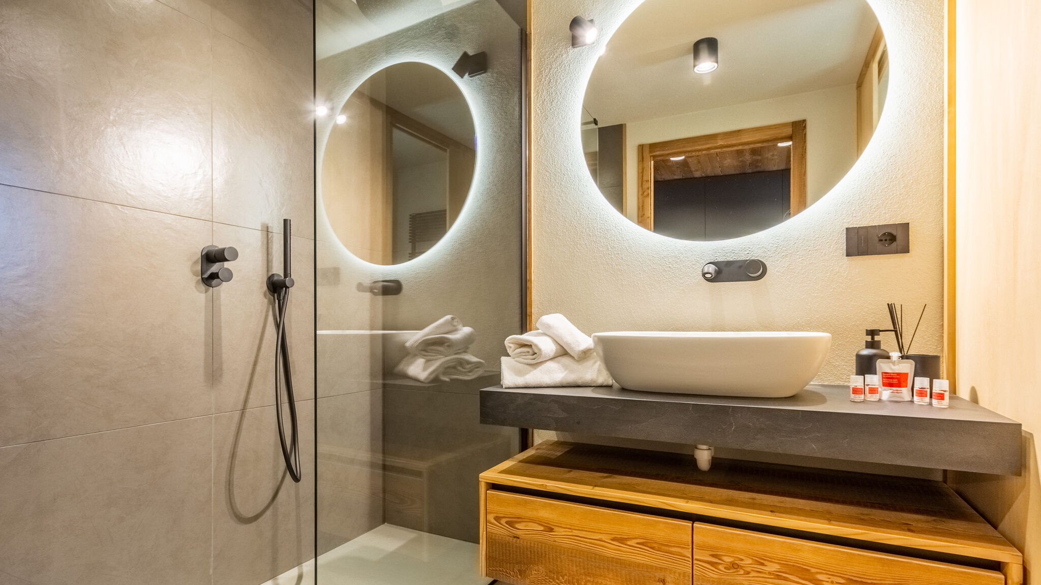 Italianway Valtournenche Petit Reins - Alpine Lodge close to Ski Return