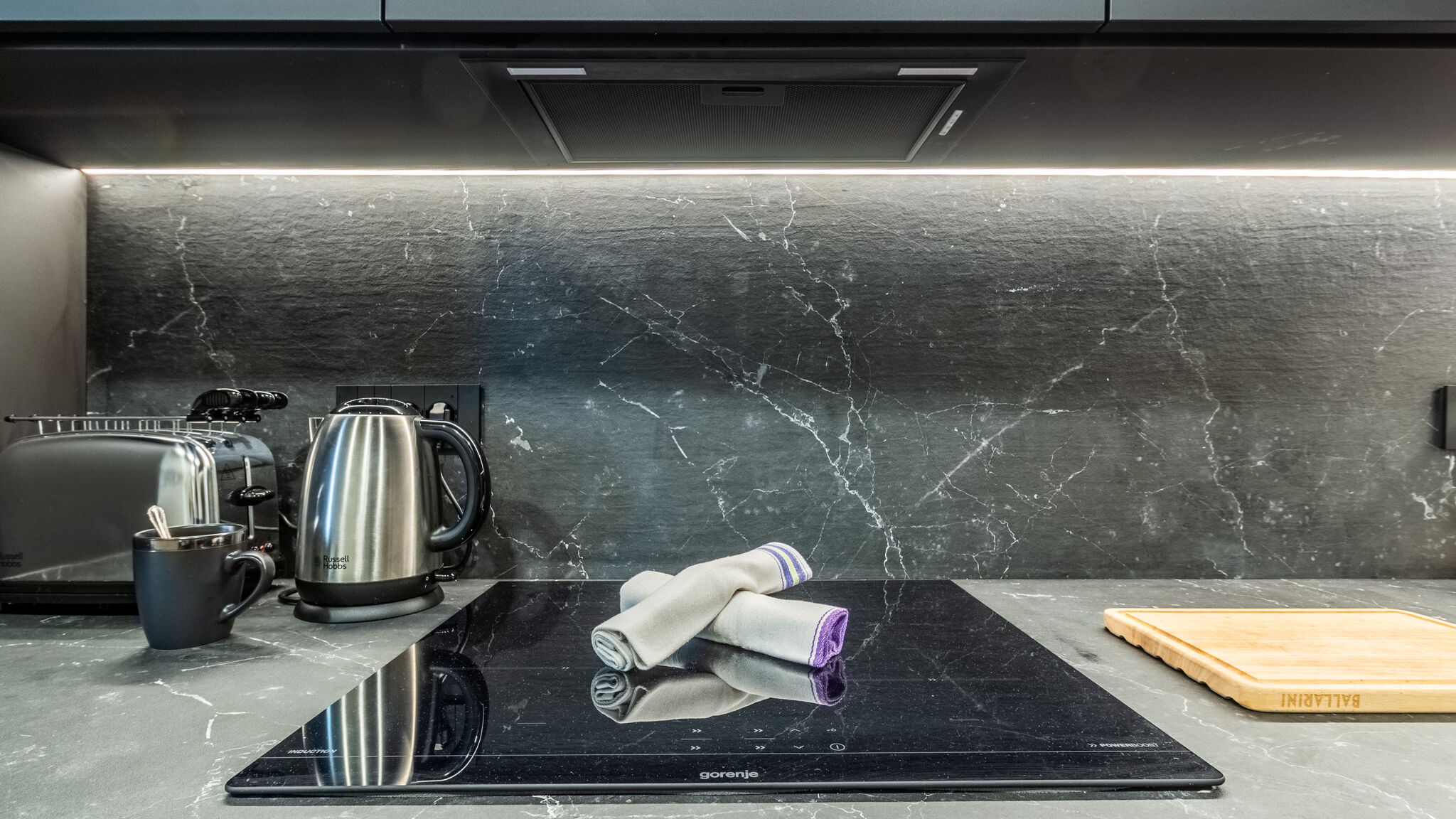 Italianway Valtournenche Petit Reins - Alpine Lodge close to Ski Return