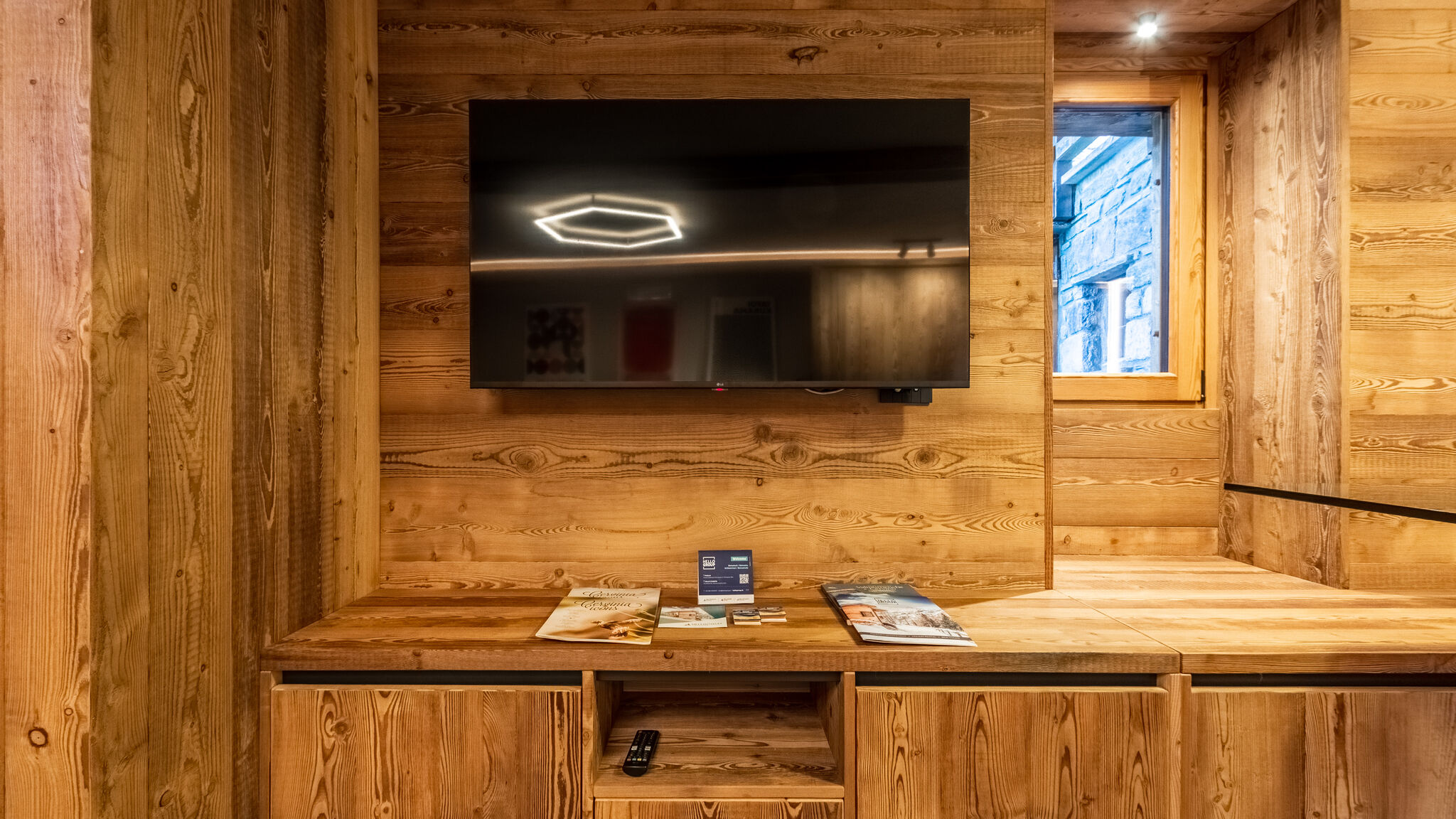 Italianway Valtournenche Petit Reins - Alpine Lodge close to Ski Return