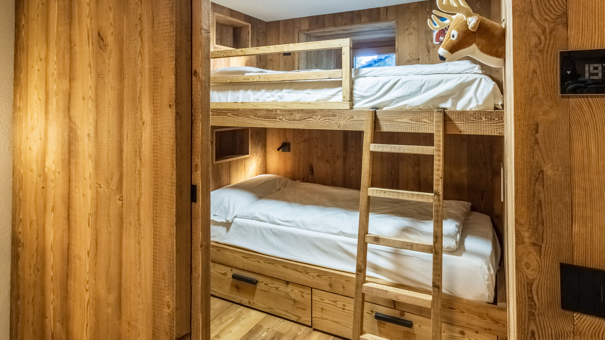 Italianway Valtournenche Petit Reins - Alpine Lodge close to Ski Return