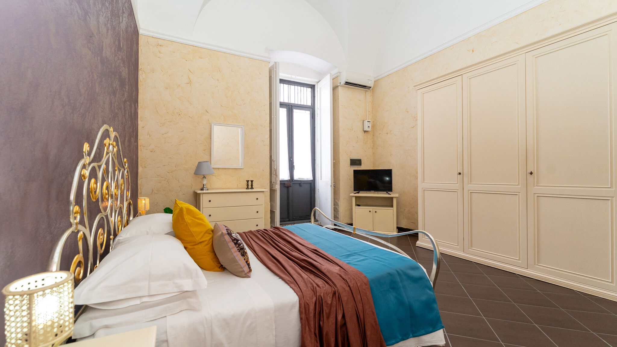 Italianway Catania Sicilian Hideaway Catania by Harmony House